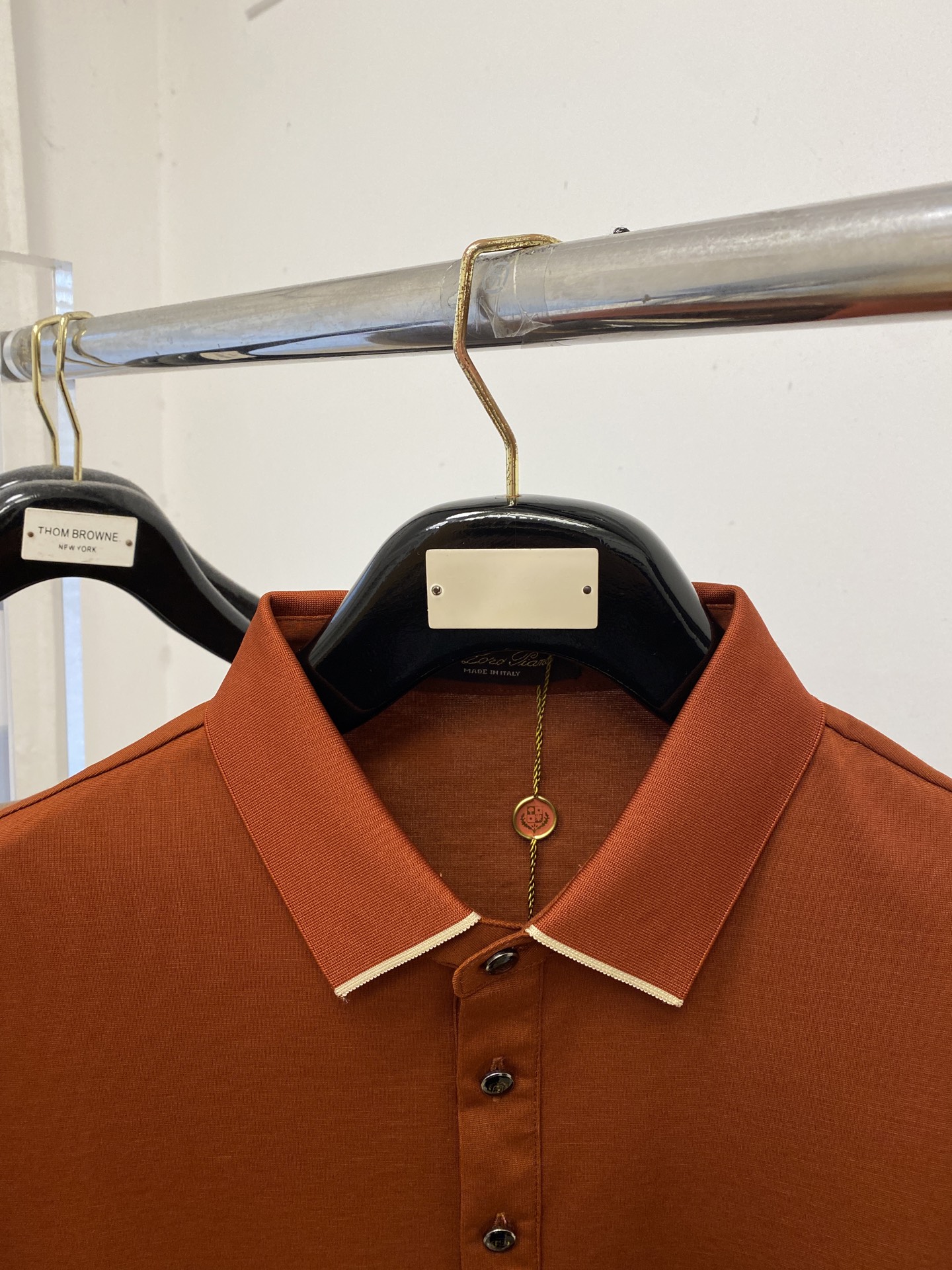 Loro piana、2026新品短袖T恤，帅气时尚，胸前顶级凹凸印胶图案字母logo，简约百搭款。面料