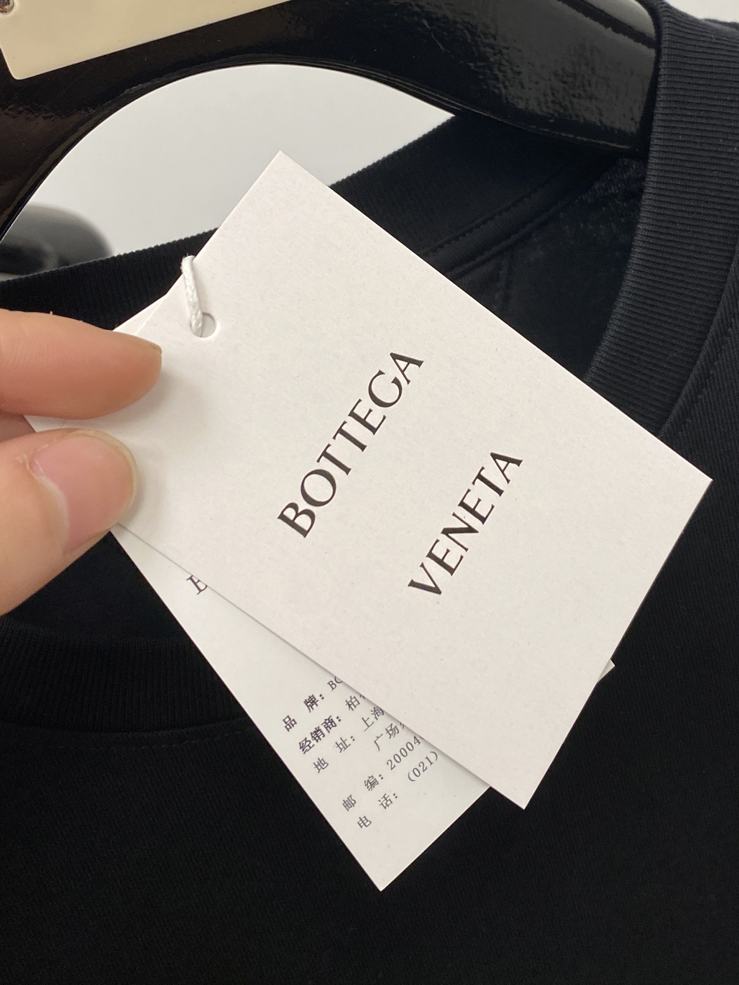 BV、2026新品短袖T恤，帅气时尚，衣下精致刺绣图案logo，简约百搭款。面料棉 不仅挺括，保持潮流的