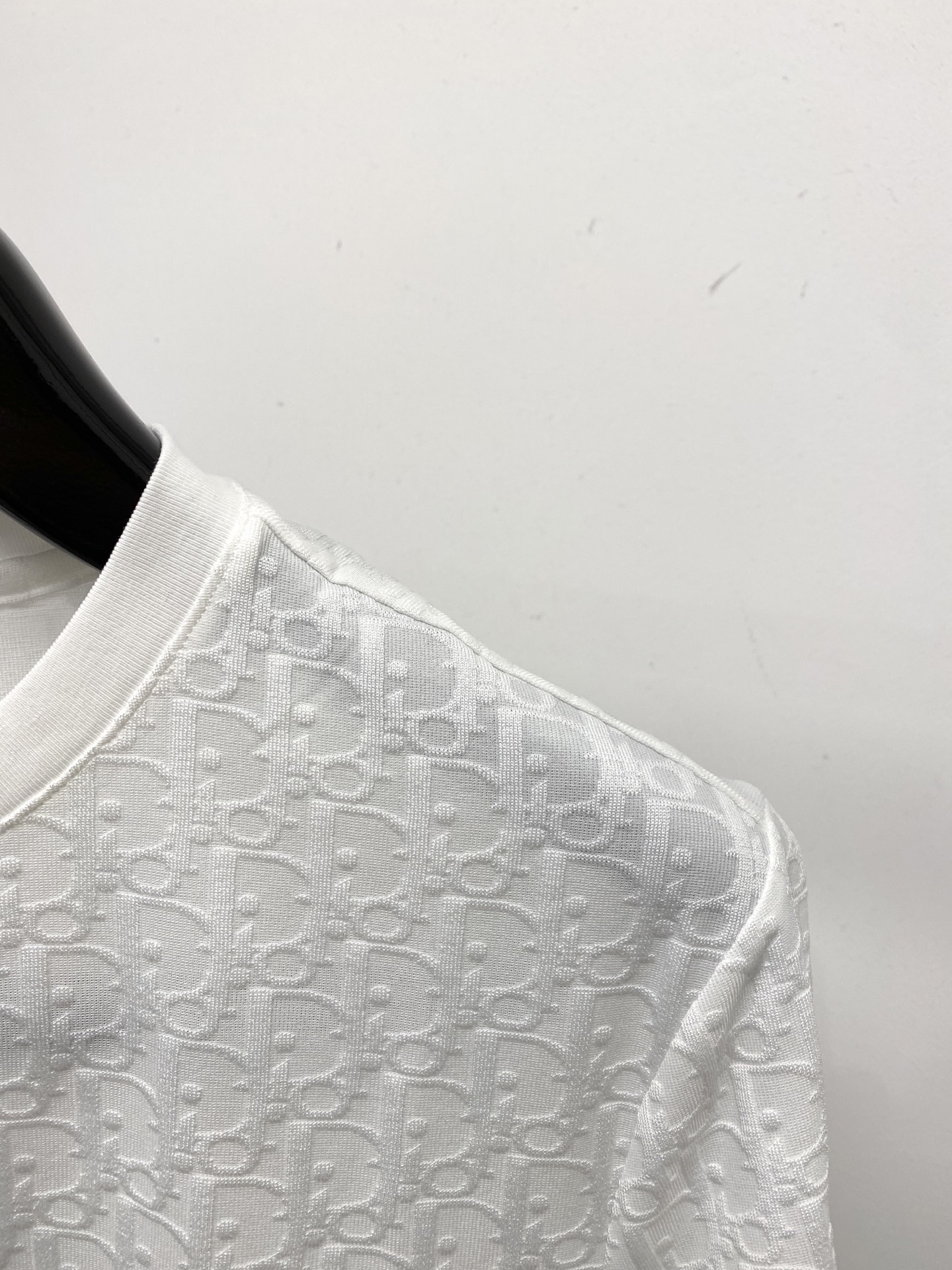 迪奥、2026新品短袖T恤，帅气时尚，顶级数码定位定织字母logo，简约百搭款。面料棉 不仅挺括，保持潮