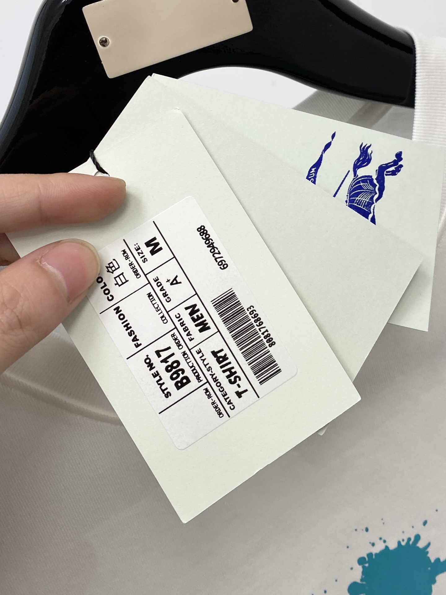 巴宝莉、2026新品短袖T恤，帅气时尚，胸前顶级印花图案字母logo，简约百搭款。面料棉 不仅挺括，保持