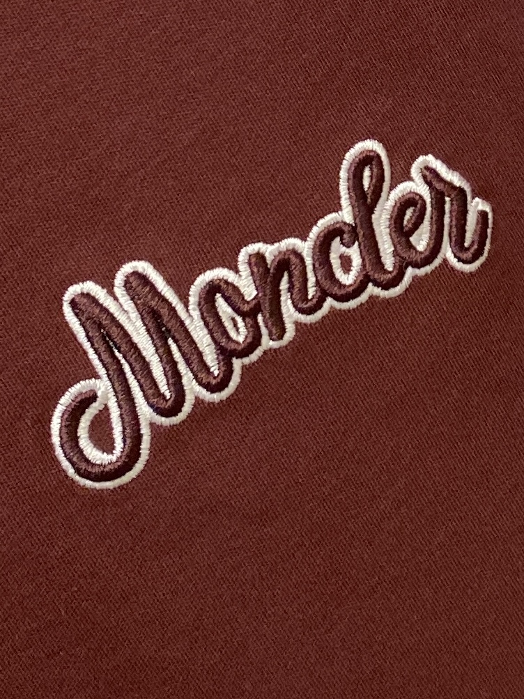 蒙口、2026新品短袖T恤，帅气时尚，胸前精致刺绣字母logo，简约百搭款。面料棉 不仅挺括，保持潮流的