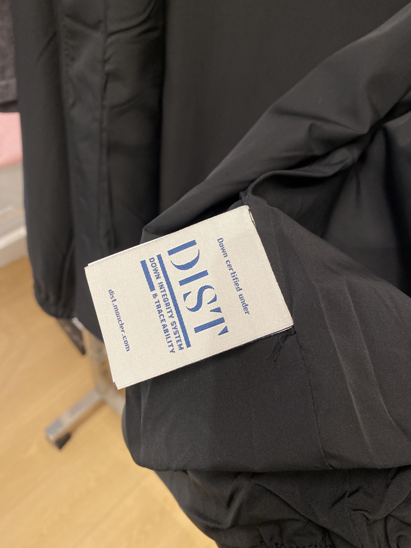 蒙口、2026新品夹克外套，时尚帅气，简约百搭款，袖口刺绣装饰图案logo，定制原版面料，不仅挺括，保持