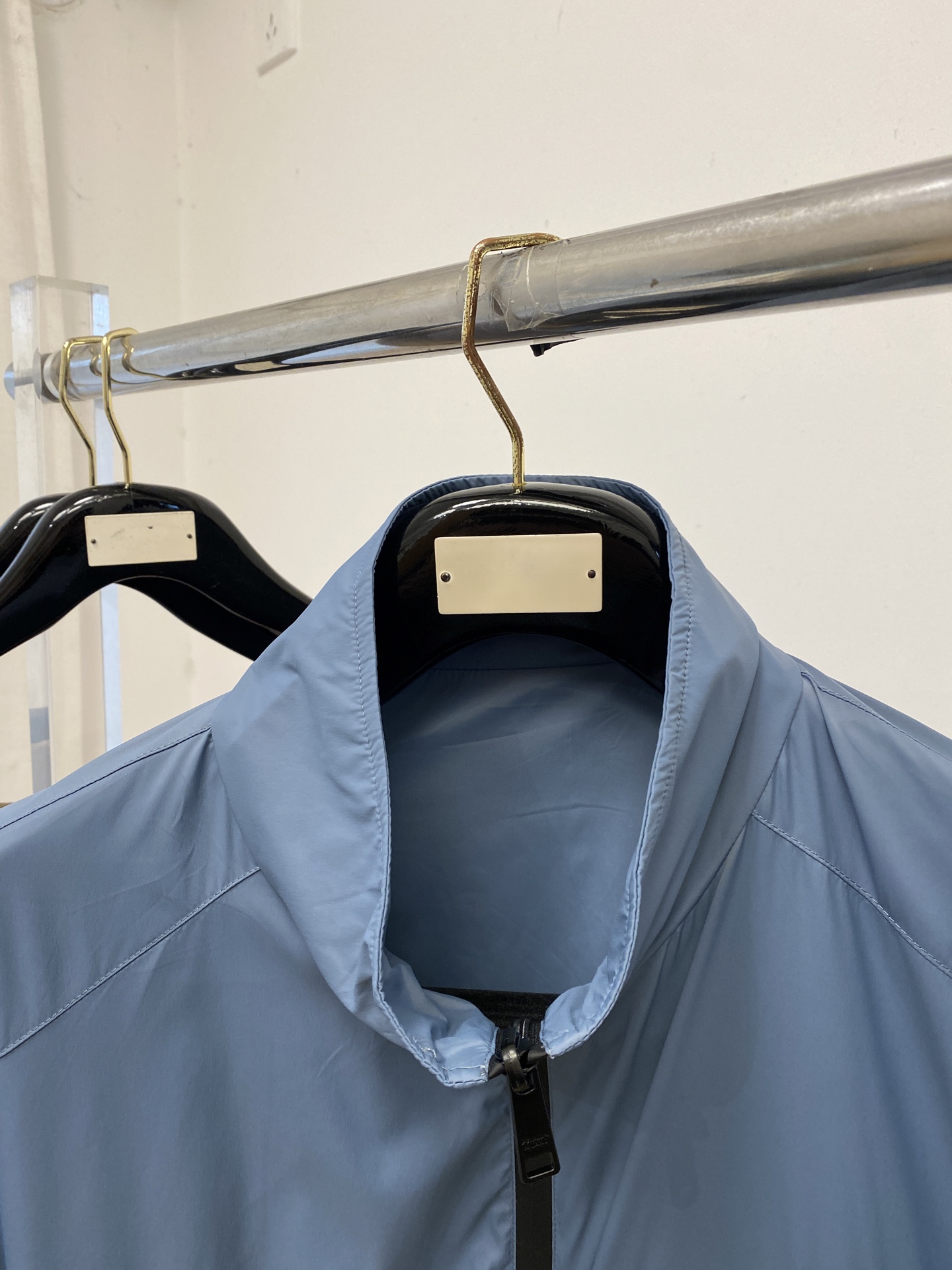 普拉达、2026新品双面穿夹克外套，时尚帅气，简约百搭款，胸前刺绣装饰字母logo，定制原版面料，不仅挺