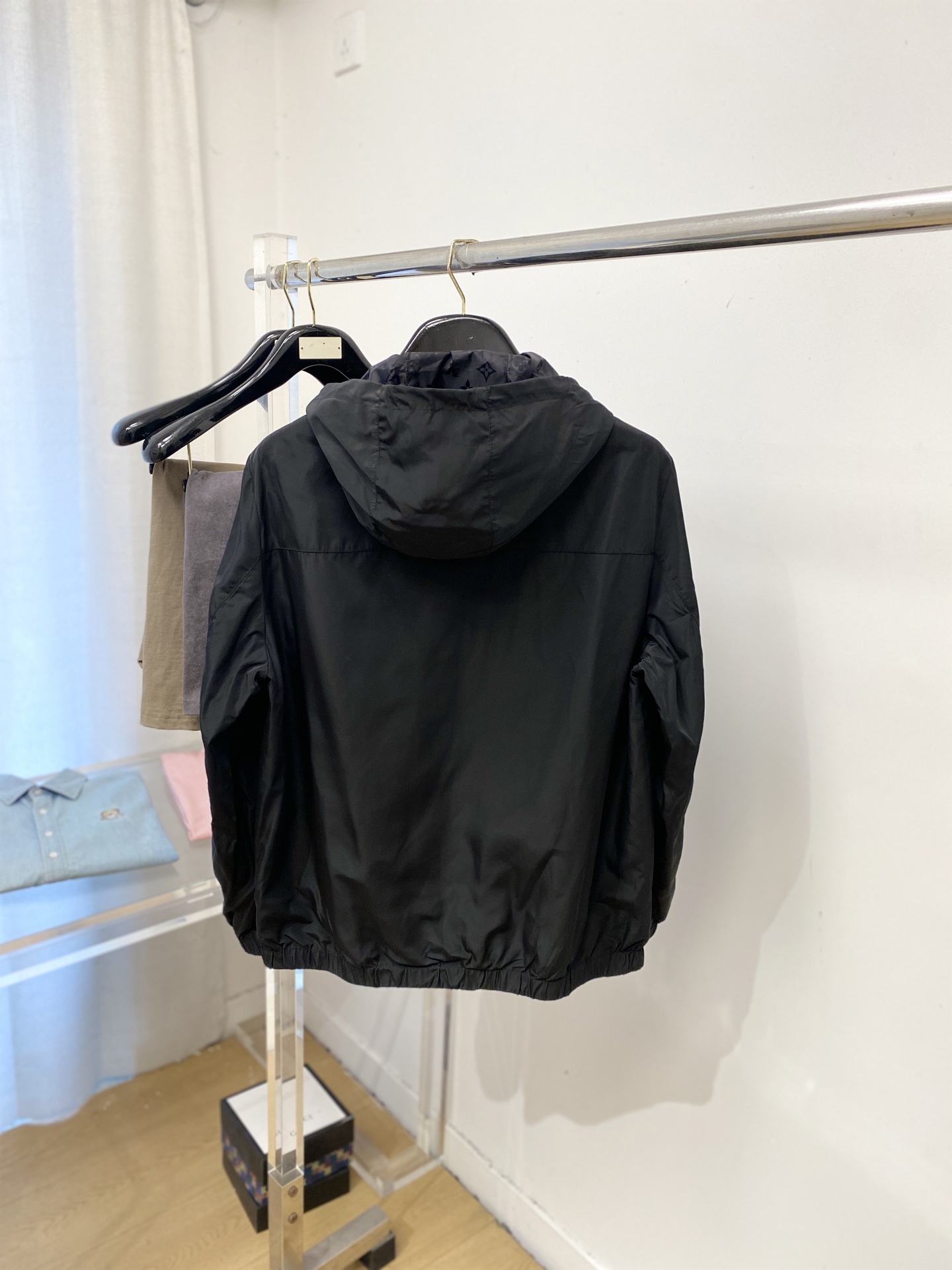 路易威登、2026新品双面穿夹克外套，时尚帅气，简约百搭款，胸前精致刺绣字母logo，定制原版面料，不仅