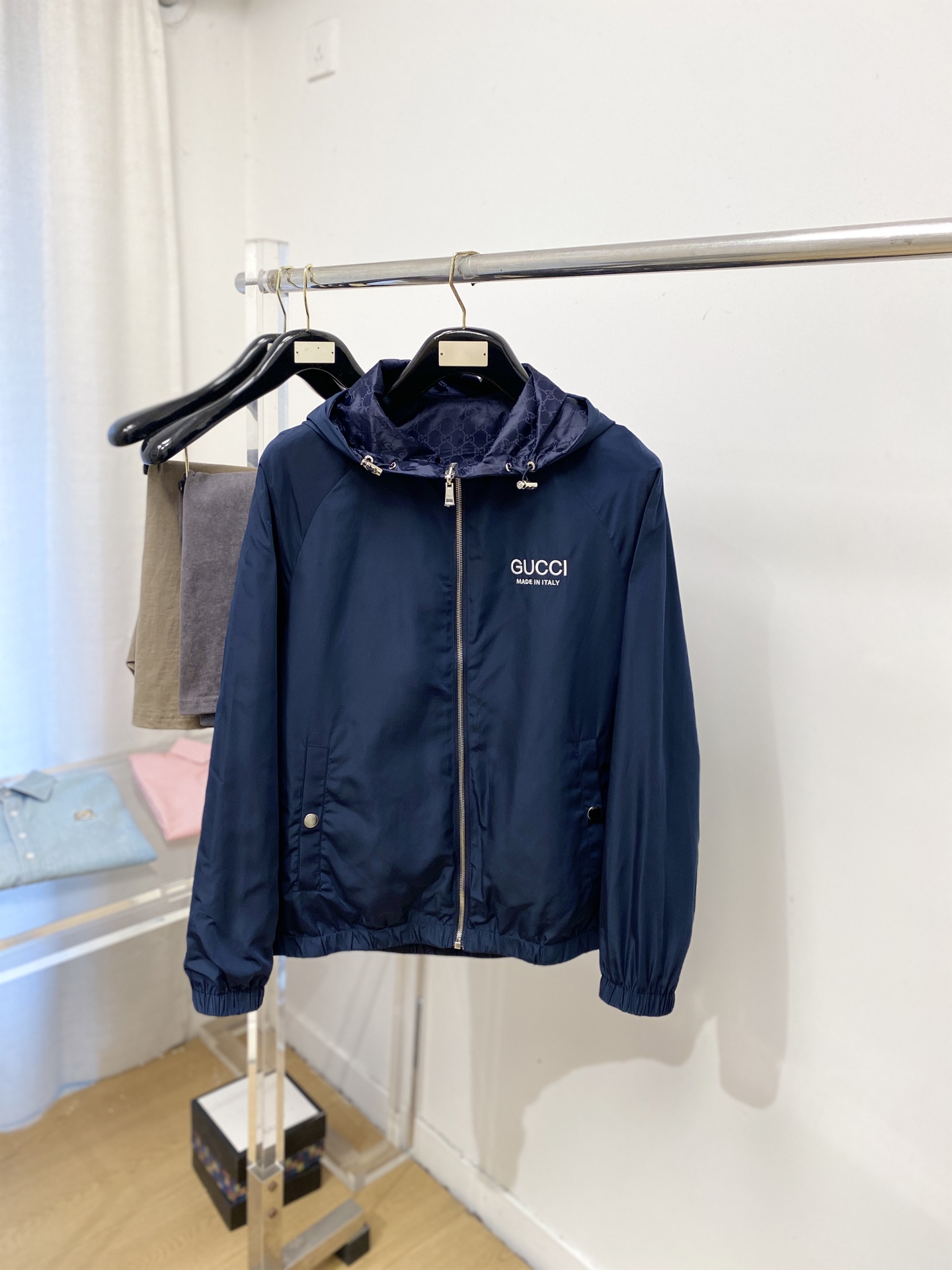 古奇、2026新品双面穿夹克外套，时尚帅气，简约百搭款，胸前精致刺绣字母logo，定制原版面料，不仅挺括