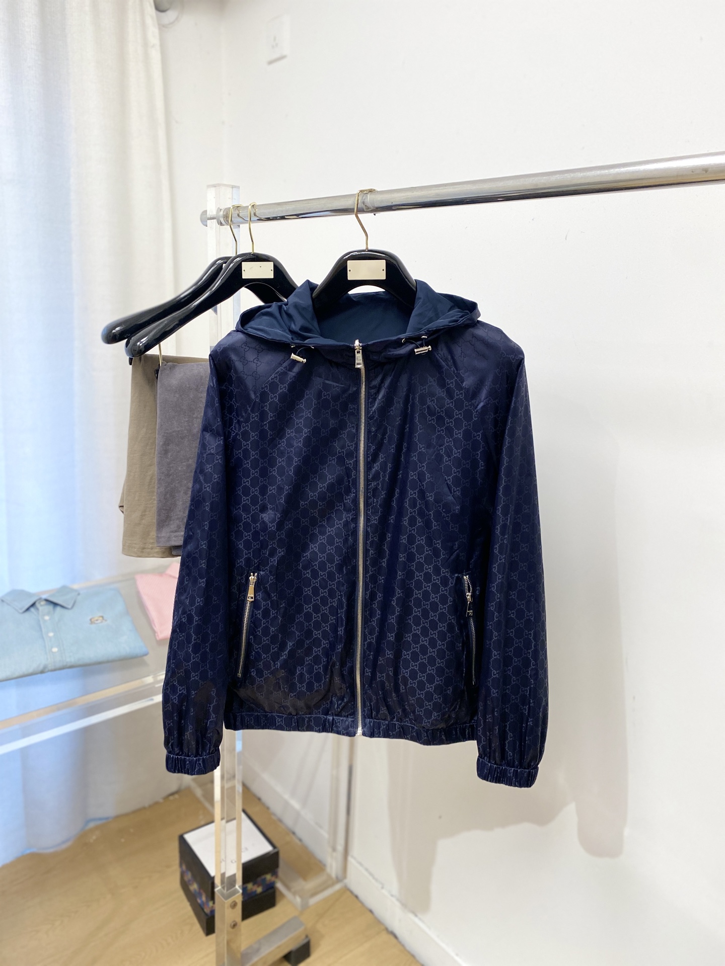 古奇、2026新品双面穿夹克外套，时尚帅气，简约百搭款，胸前精致刺绣字母logo，定制原版面料，不仅挺括