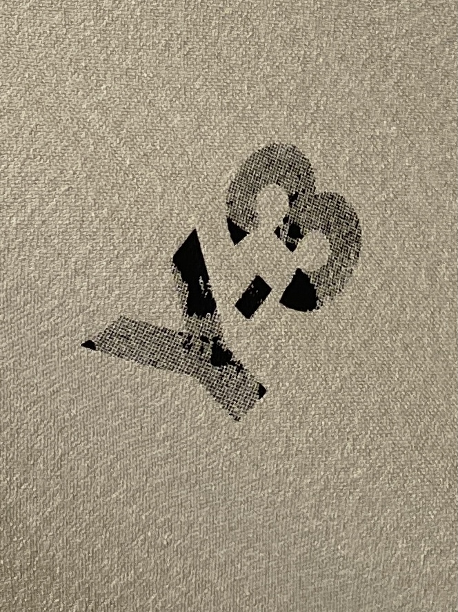 ￼ Y-3、2026新品短袖T恤，帅气时尚，胸前顶级印花字母logo，简约百搭款。面料棉 不仅挺括，保持