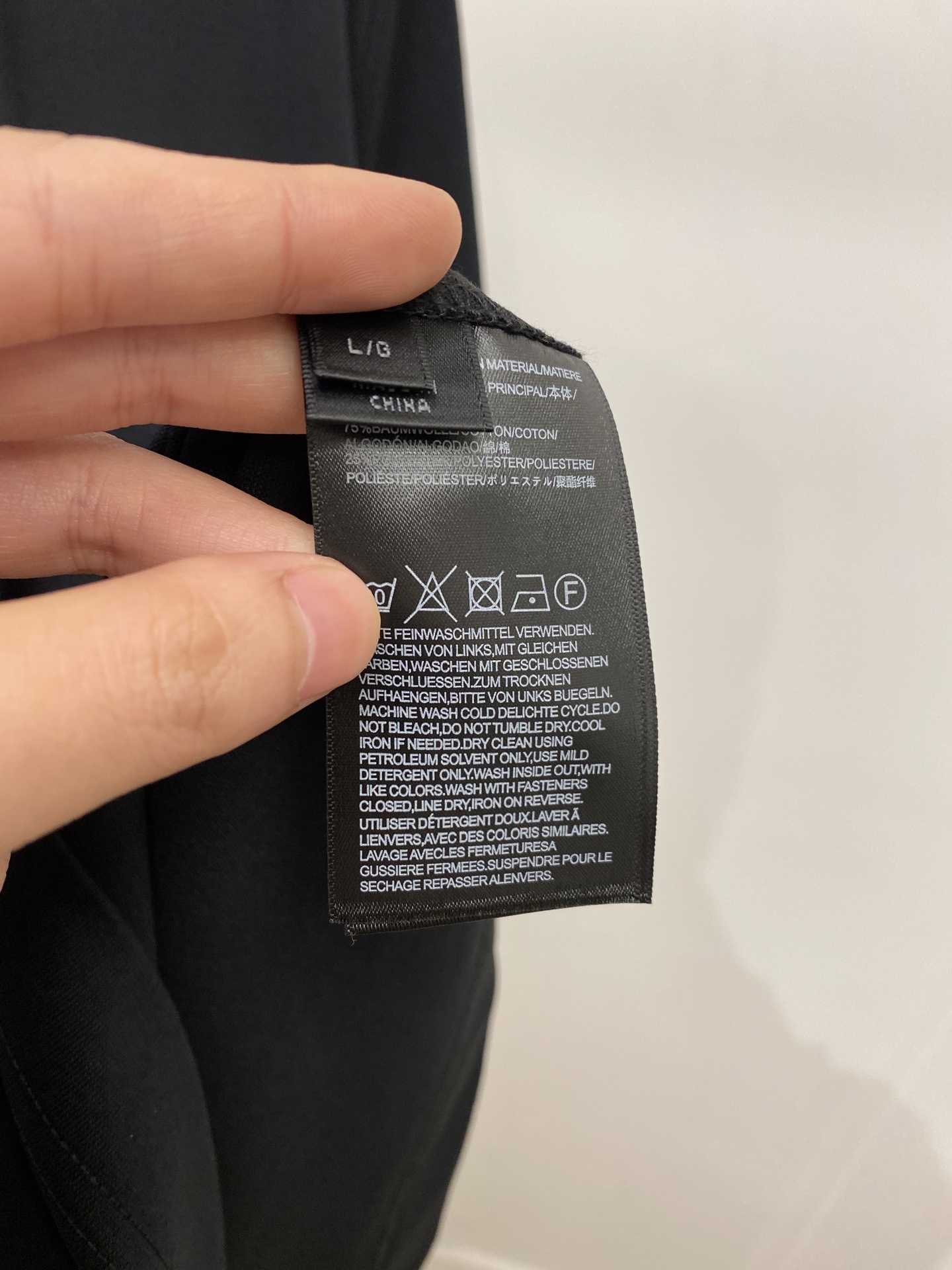 Y-3、2026新品短袖T恤，帅气时尚，胸前顶级印花字母logo，简约百搭款。面料棉 不仅挺括，保持潮流