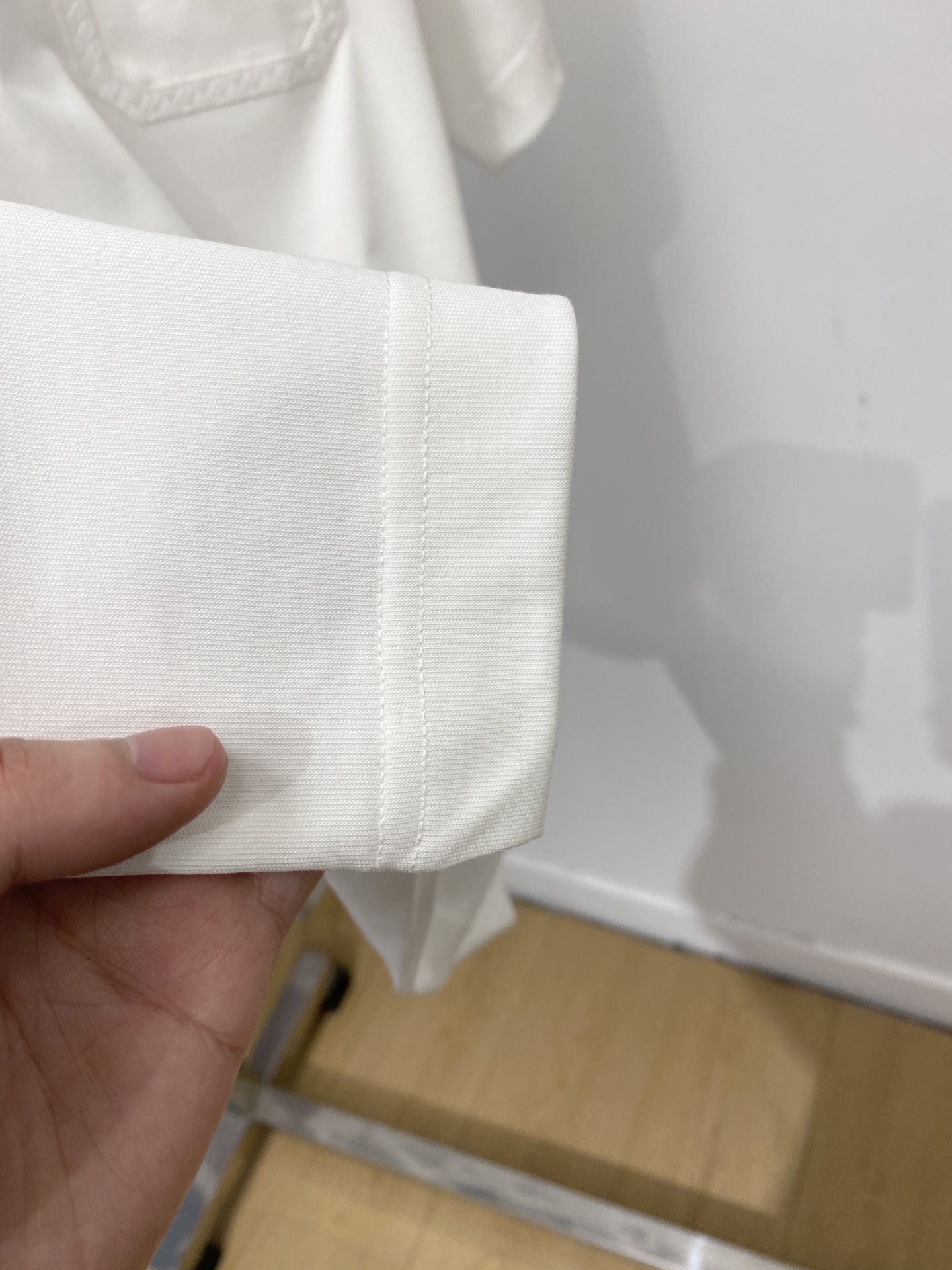 BV、2026新品短袖T恤，帅气时尚，胸前刺绣装饰口袋logo，简约百搭款。面料棉 不仅挺括，保持潮流的