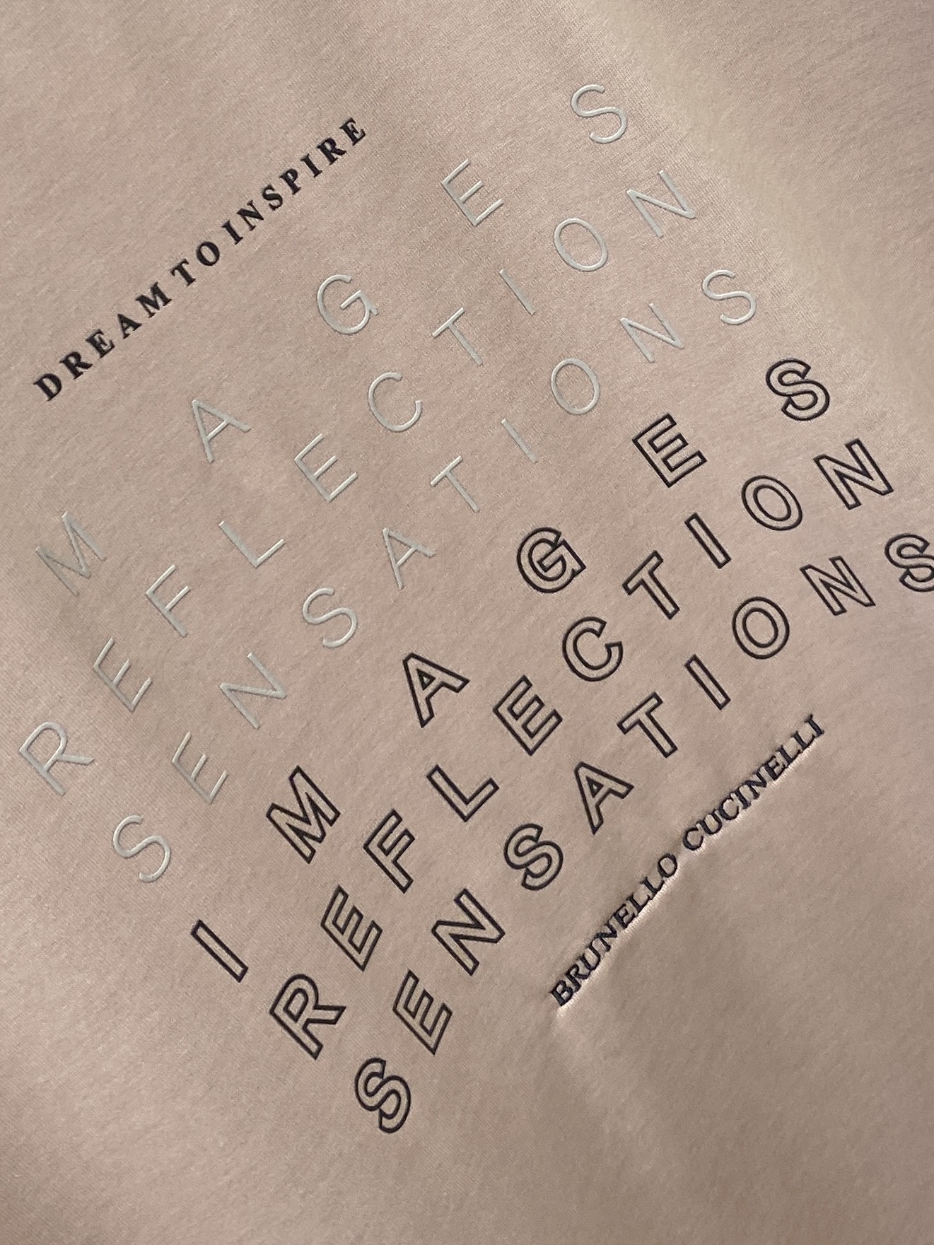 Brunello Cucinelli、2026新品短袖T恤，帅气时尚，胸前顶级印胶字母logo，简约百搭