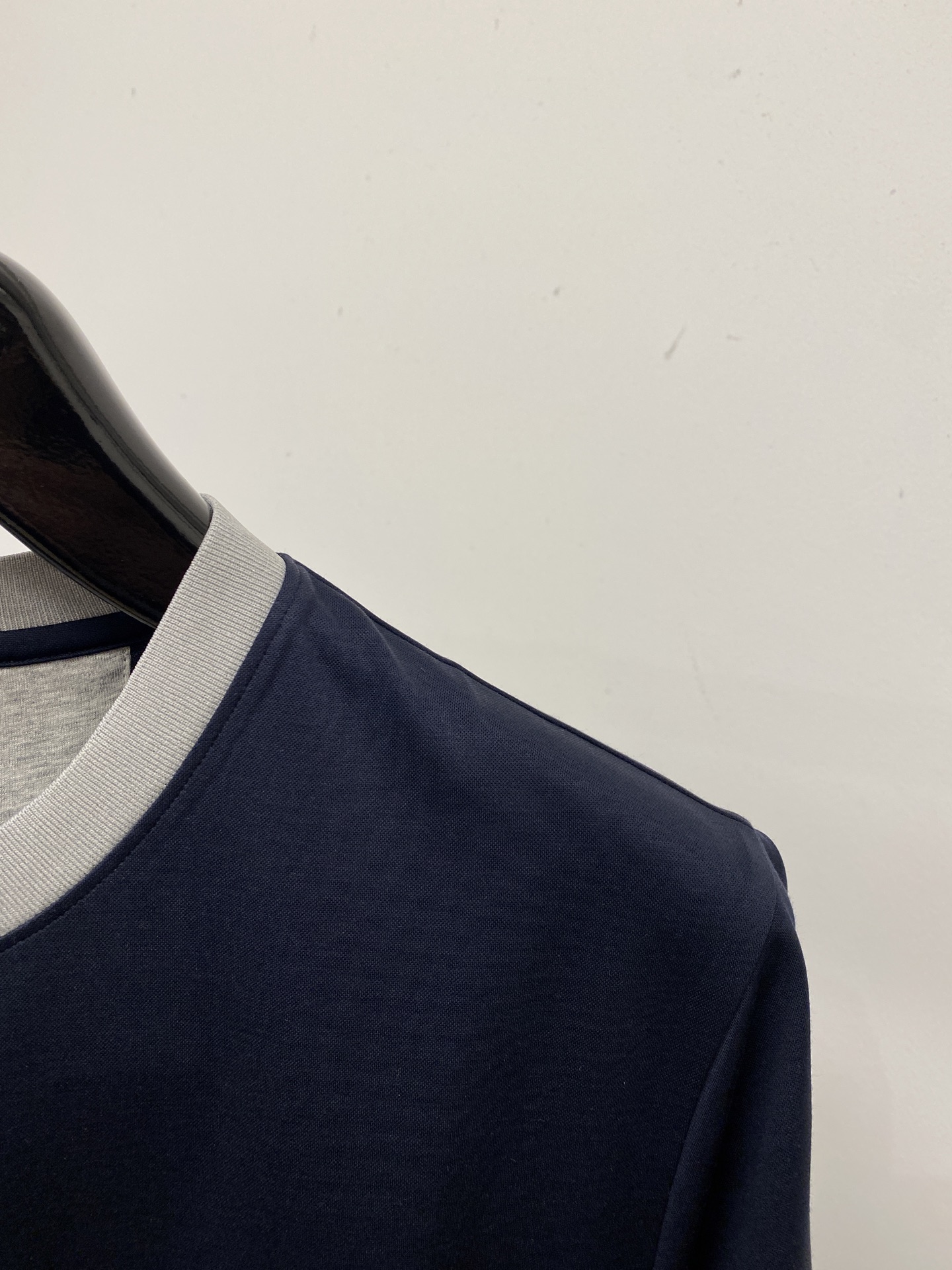 Brunello Cucinelli、2026新品短袖T恤，帅气时尚，胸前顶级刺绣印胶图案logo，简约