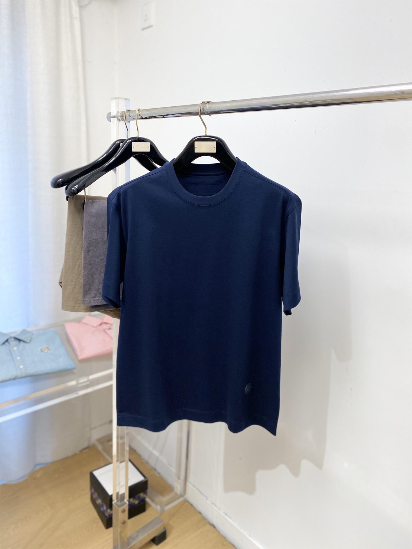 TF、2026新品短袖T恤，帅气时尚，胸前顶级刺绣印胶字母logo，简约百搭款。面料棉 不仅挺括，保持潮