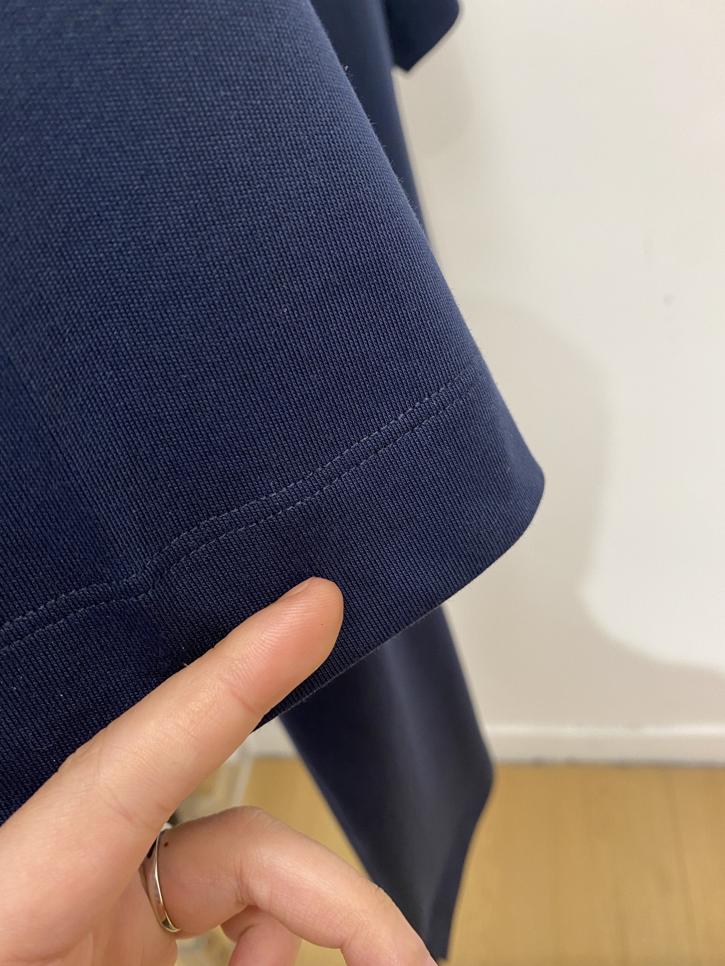 TF、2026新品短袖T恤，帅气时尚，胸前顶级刺绣印胶字母logo，简约百搭款。面料棉 不仅挺括，保持潮