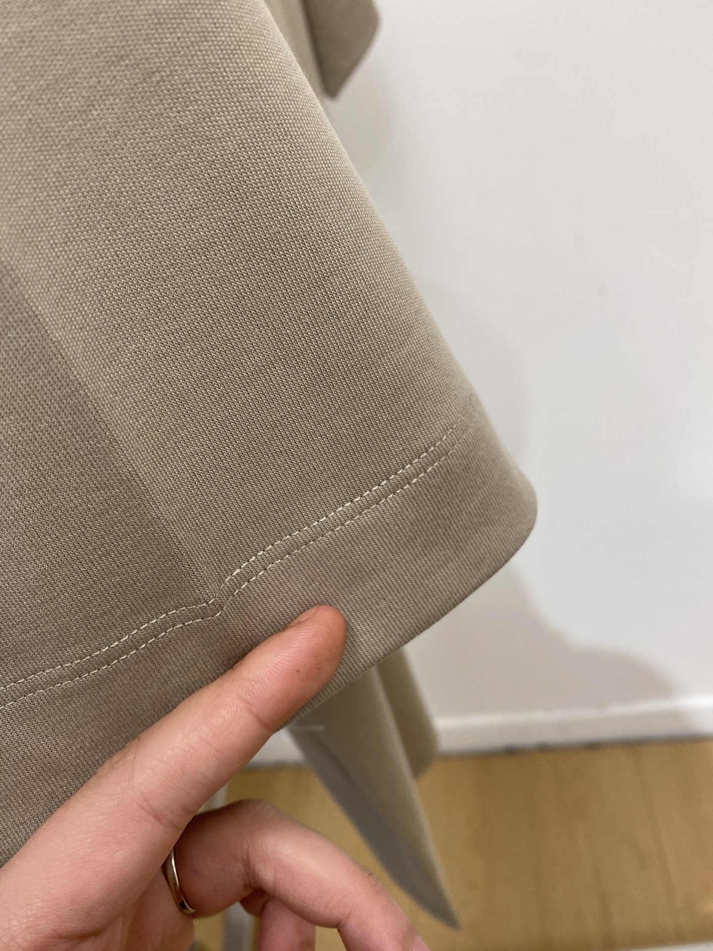 TF、2026新品短袖T恤，帅气时尚，胸前顶级刺绣印胶字母logo，简约百搭款。面料棉 不仅挺括，保持潮