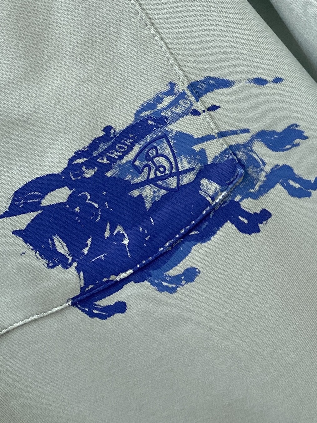 巴宝莉、2026新品短袖T恤，帅气时尚，衣下顶级印花图案logo，简约百搭款。面料棉 不仅挺括，保持潮流