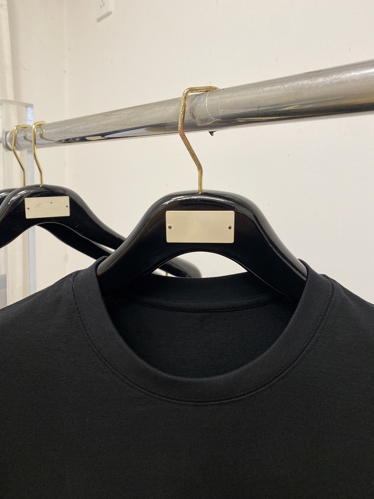 Y-3、2026新品短袖T恤，帅气时尚，胸前顶级印胶字母logo，简约百搭款。面料棉 不仅挺括，保持潮流