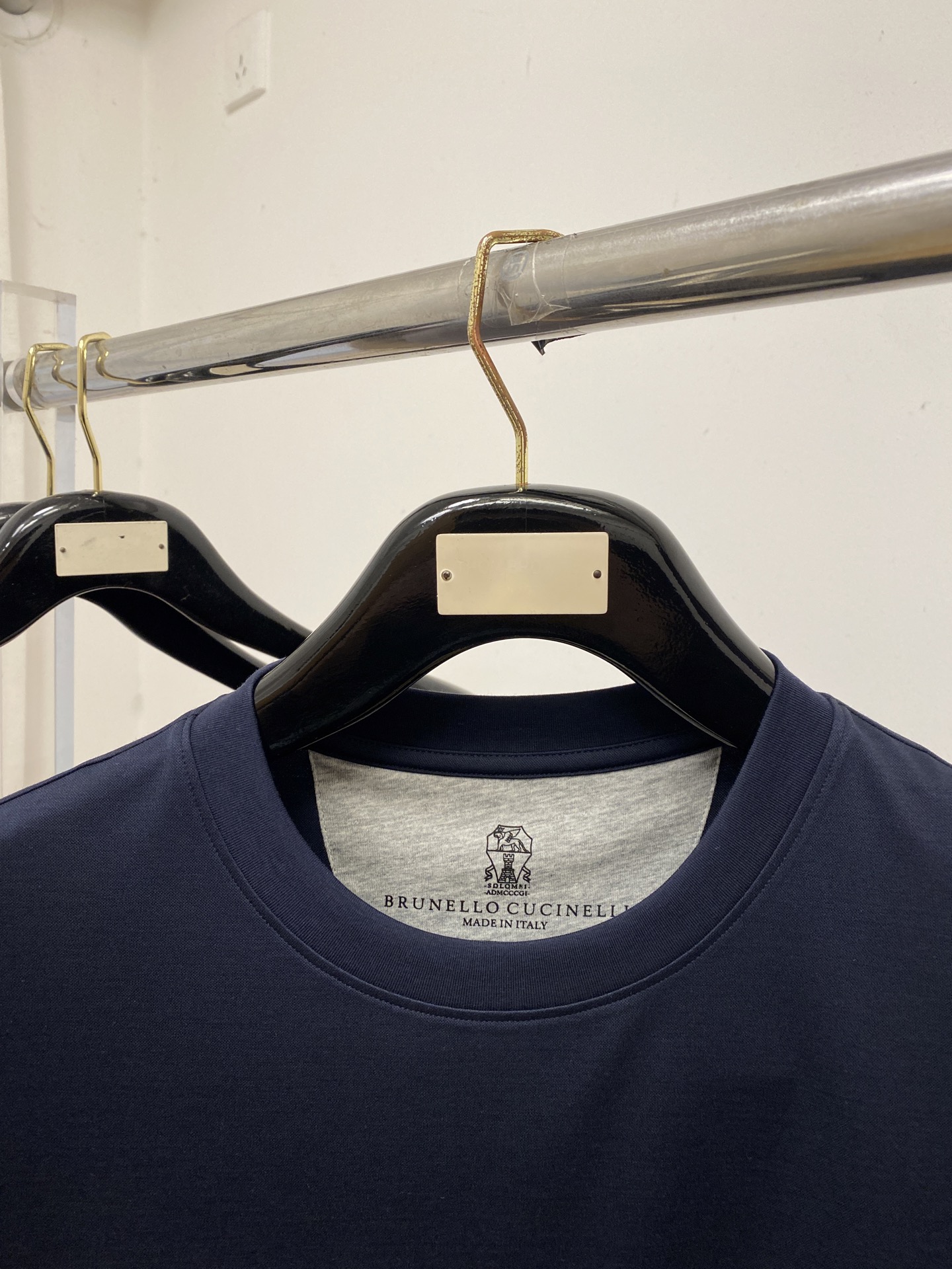 Brunello Cucinelli、2026新品短袖T恤，帅气时尚，胸前顶级刺绣印胶图案字母logo，