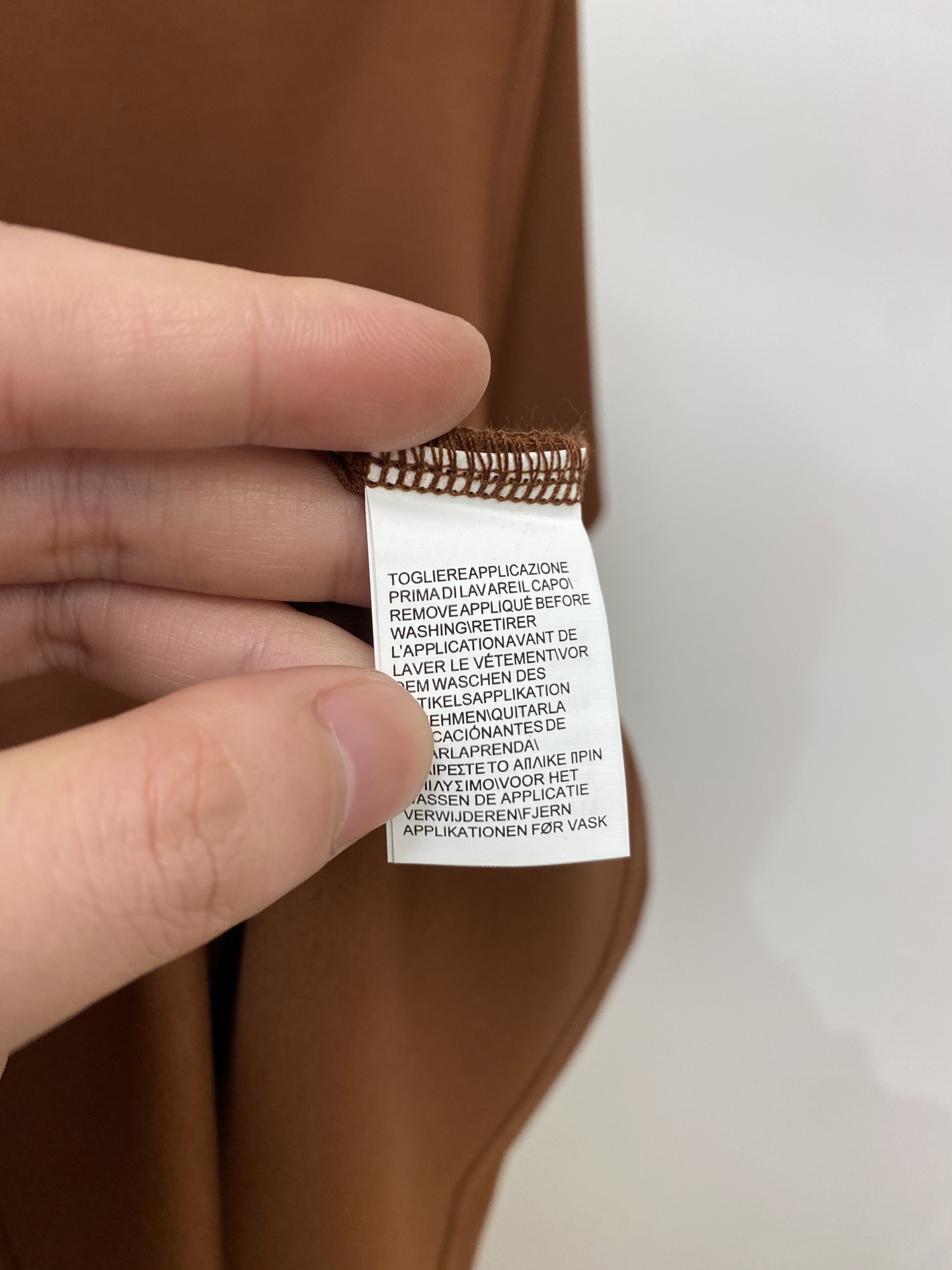 Brunello Cucinelli、2026新品短袖T恤，帅气时尚，胸前顶级刺绣印胶图案字母logo，