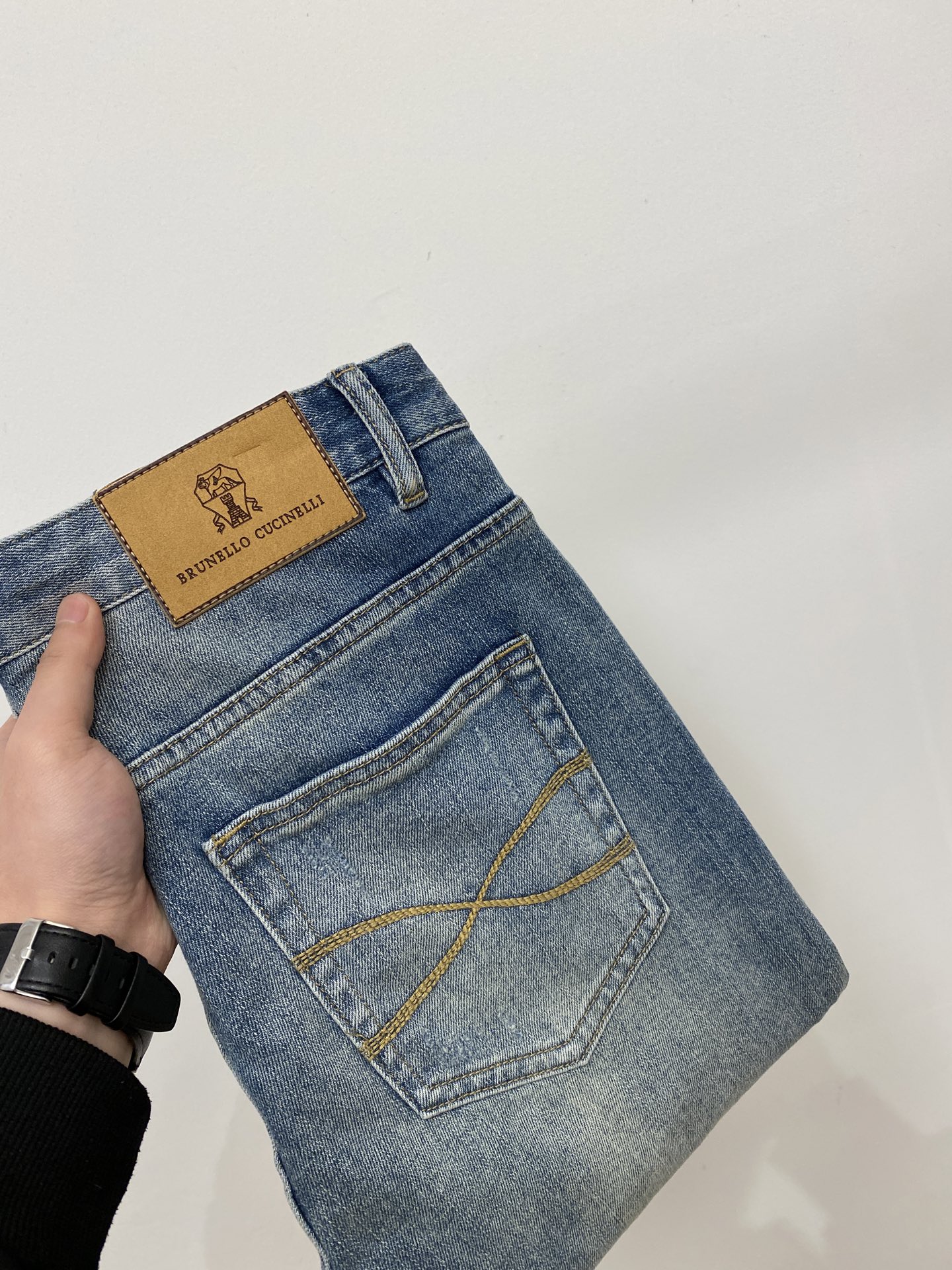 Brunello Cucinelli、2026最新品，专柜同步有售，原单狠货，水洗休闲牛仔裤，进口原版水