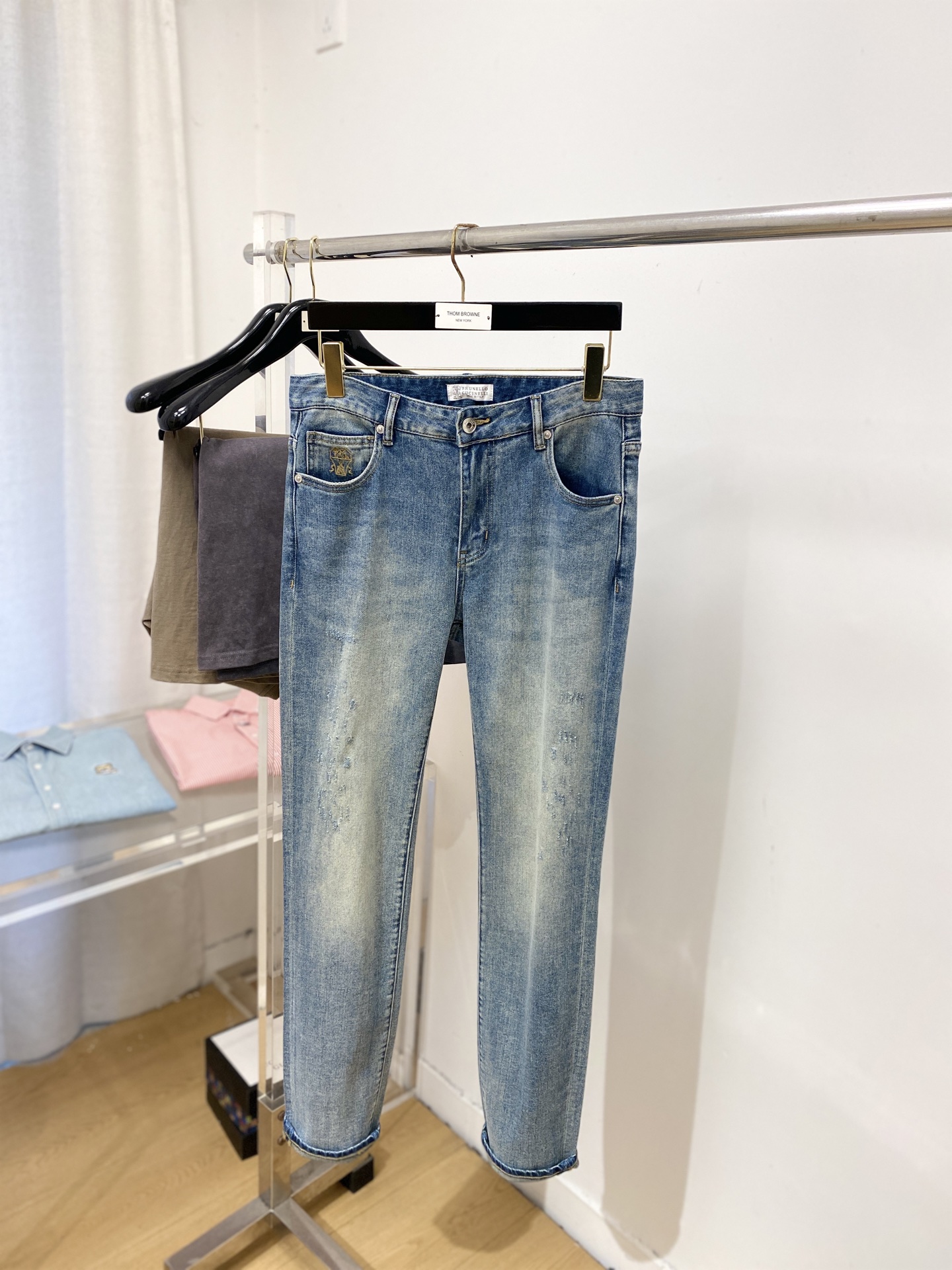 Brunello Cucinelli、2026最新品，专柜同步有售，原单狠货，水洗休闲牛仔裤，进口原版水