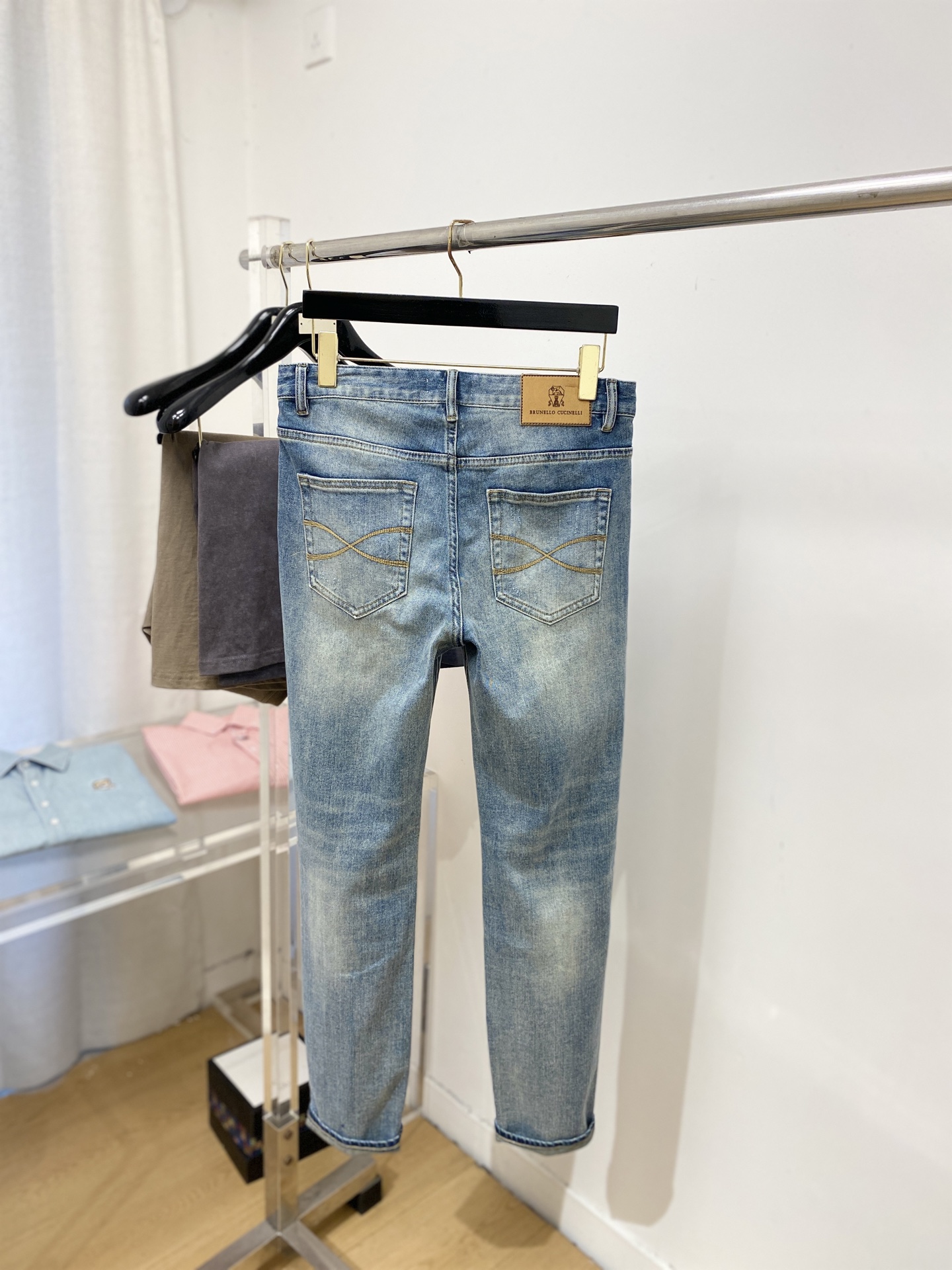 Brunello Cucinelli、2026最新品，专柜同步有售，原单狠货，水洗休闲牛仔裤，进口原版水