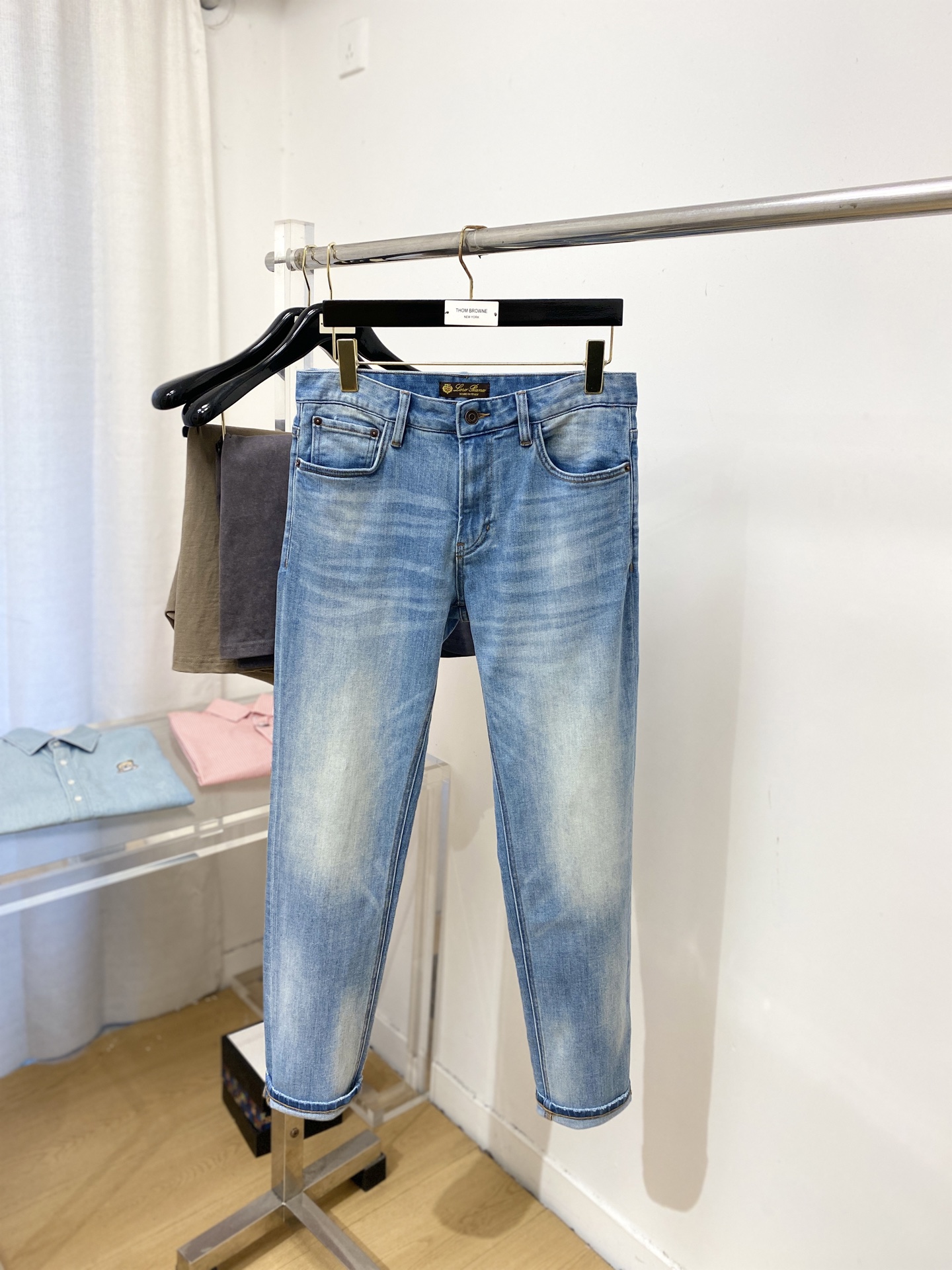 Loro Piana、2026最新品，专柜同步有售，原单狠货，水洗休闲牛仔裤，进口原版水洗弹力面料，舒适