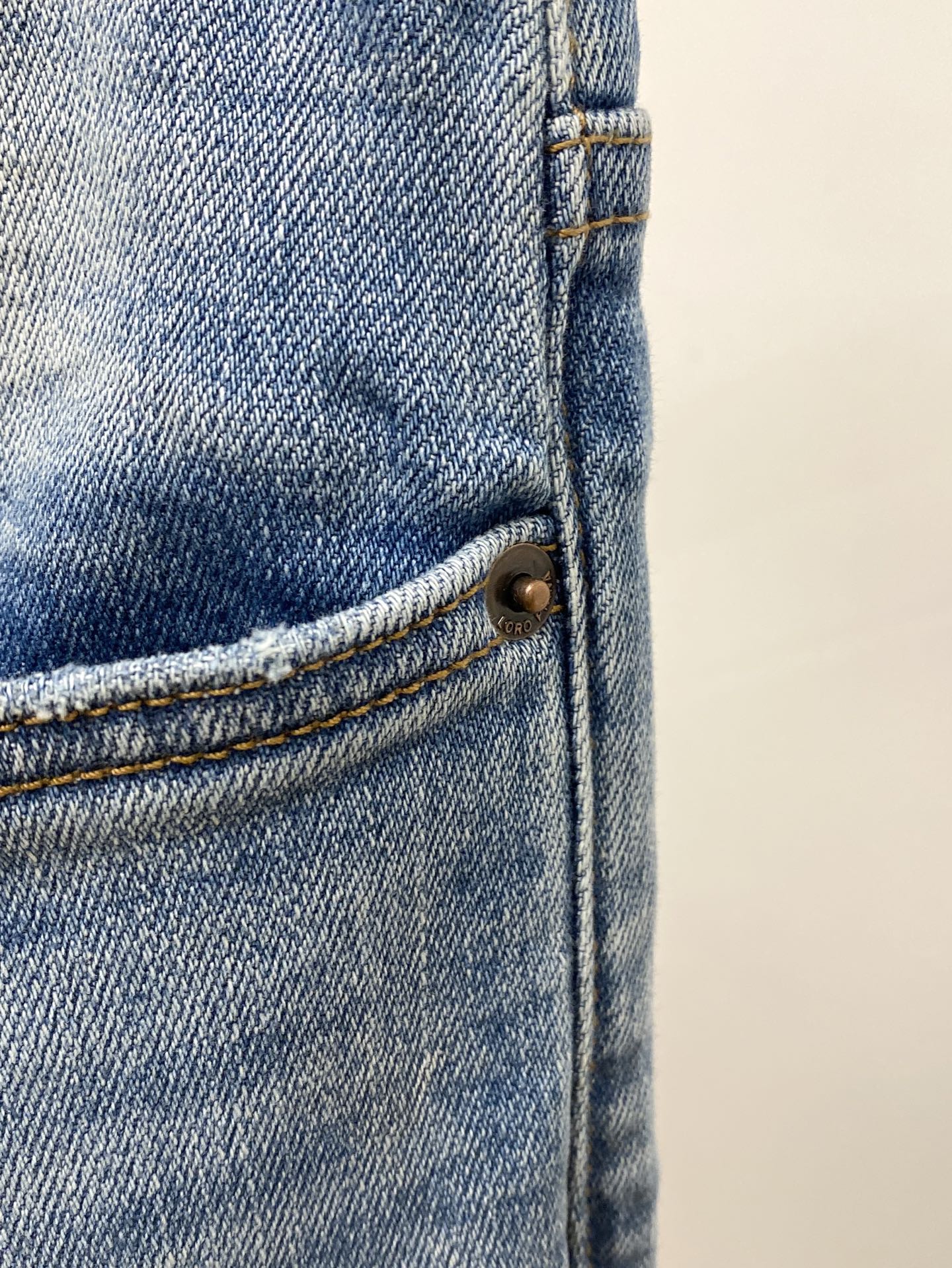 Loro Piana、2026最新品，专柜同步有售，原单狠货，水洗休闲牛仔裤，进口原版水洗弹力面料，舒适