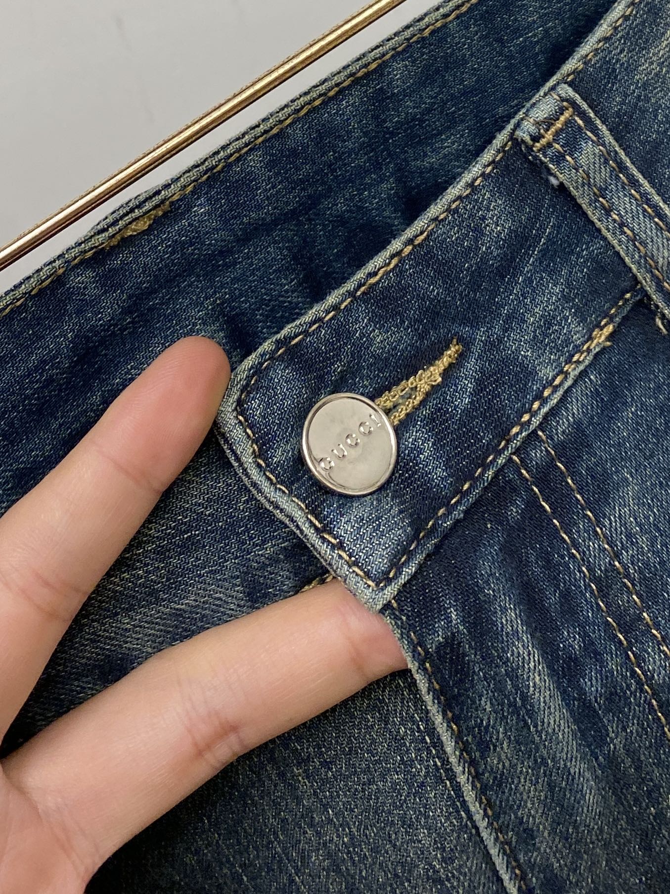 古奇、2026最新品，专柜同步有售，原单狠货，水洗休闲牛仔裤，进口原版水洗弹力面料，舒适有弹性，原版五金