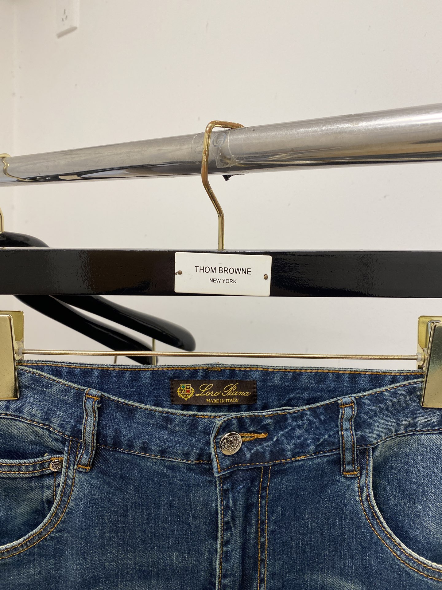 Loro Piana、2026最新品，专柜同步有售，原单狠货，水洗休闲牛仔裤，进口原版水洗弹力面料，舒适