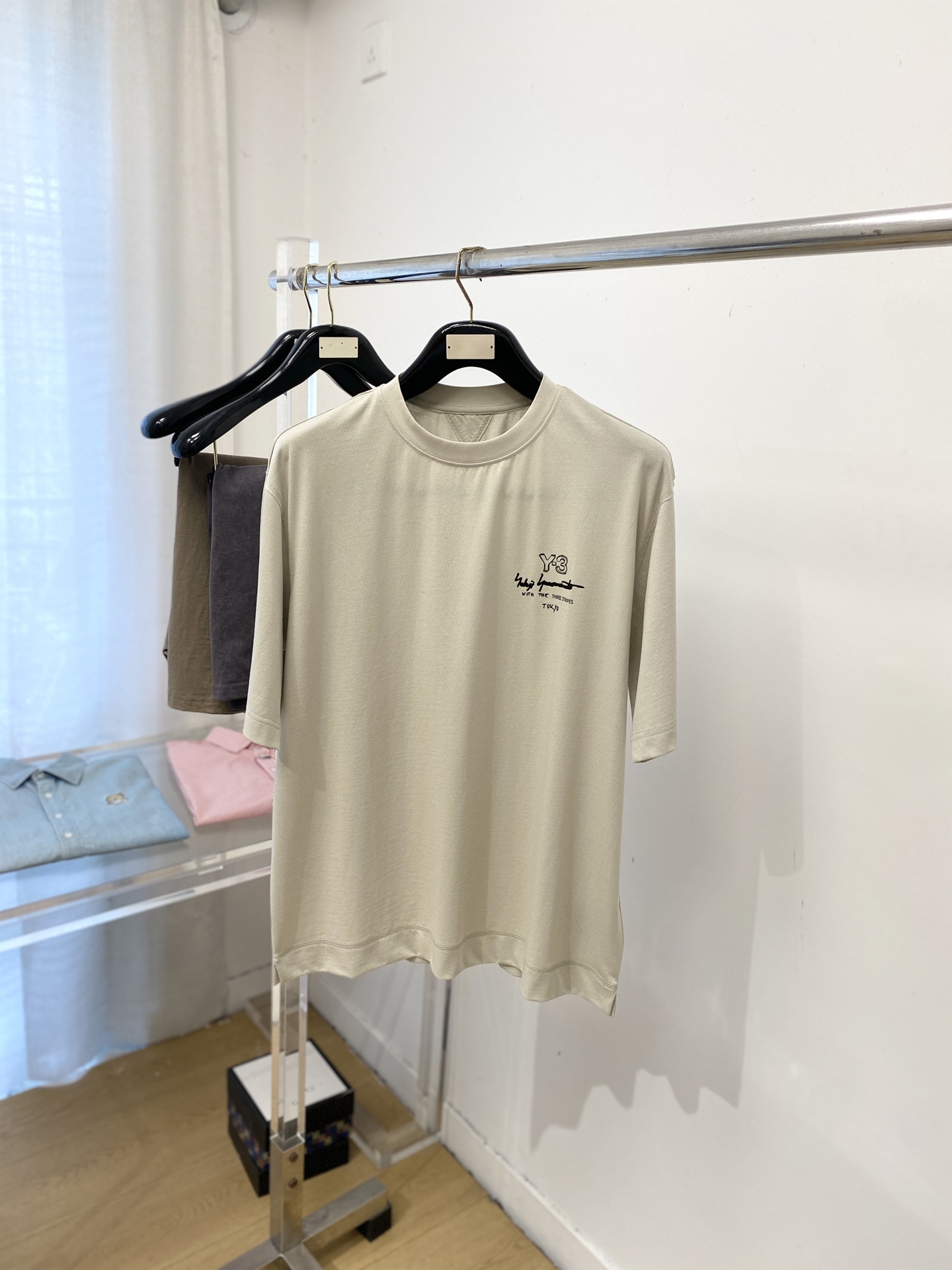 Y-3、2026新品短袖T恤，帅气时尚，胸前顶级印花字母logo，简约百搭款。面料棉 不仅挺括，保持潮流