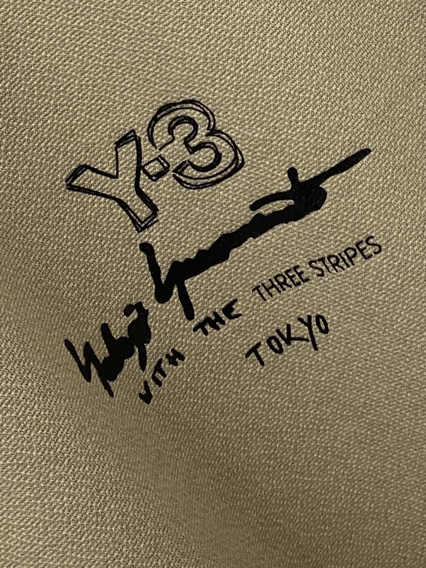 Y-3、2026新品短袖T恤，帅气时尚，胸前顶级印花字母logo，简约百搭款。面料棉 不仅挺括，保持潮流