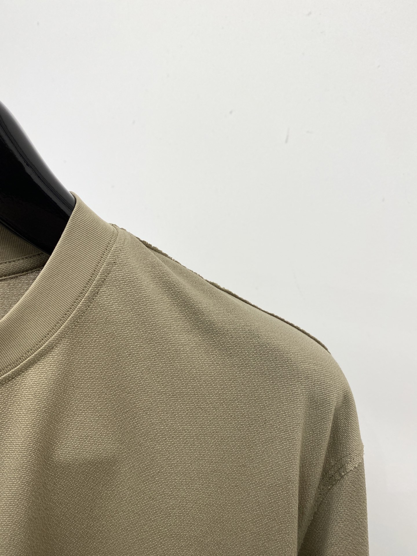 Y-3、2026新品短袖T恤，帅气时尚，胸前顶级印花字母logo，简约百搭款。面料棉 不仅挺括，保持潮流
