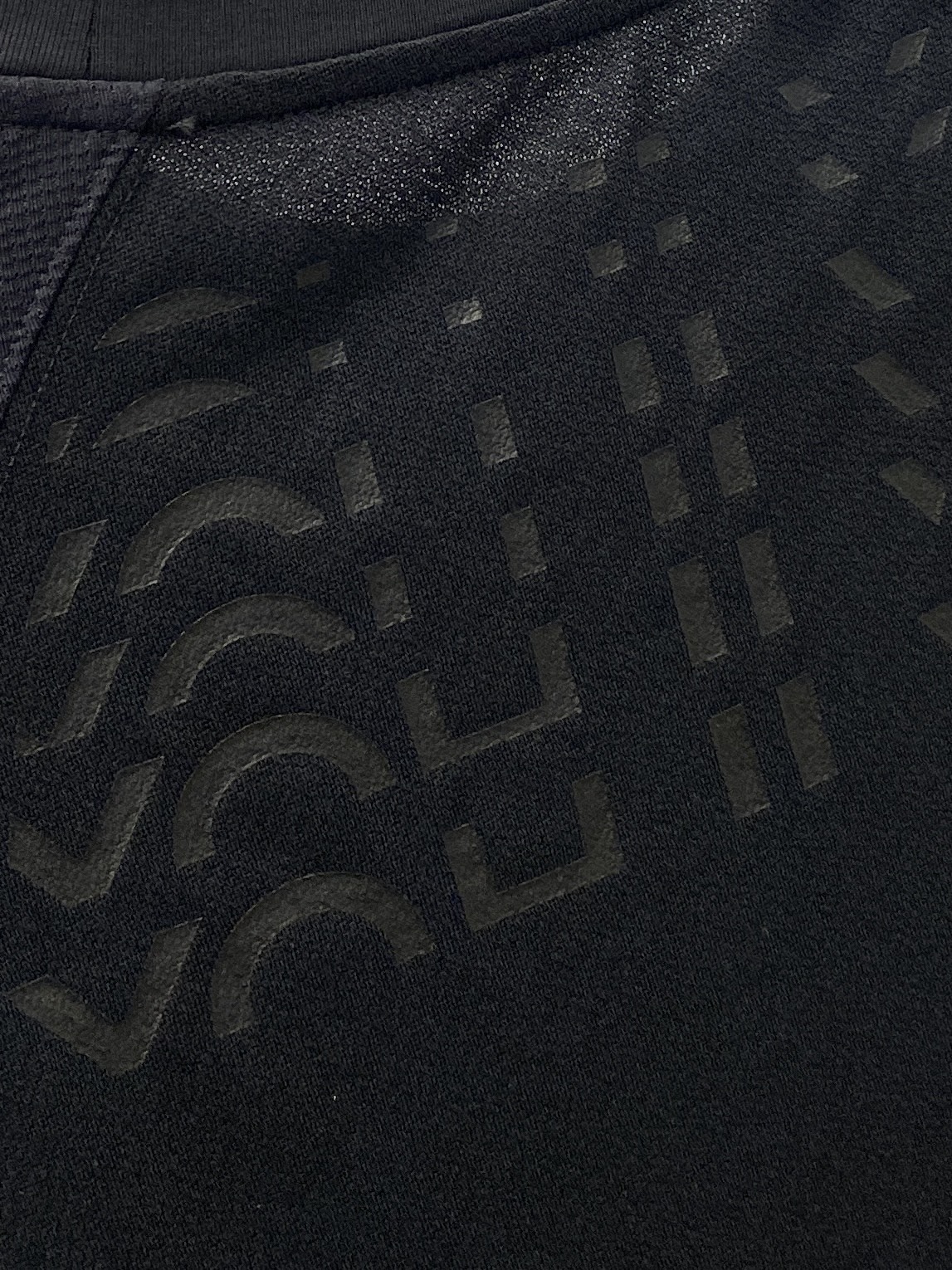 Y-3、2026新品短袖T恤，帅气时尚，胸前顶级印花字母logo，简约百搭款。面料棉 不仅挺括，保持潮流