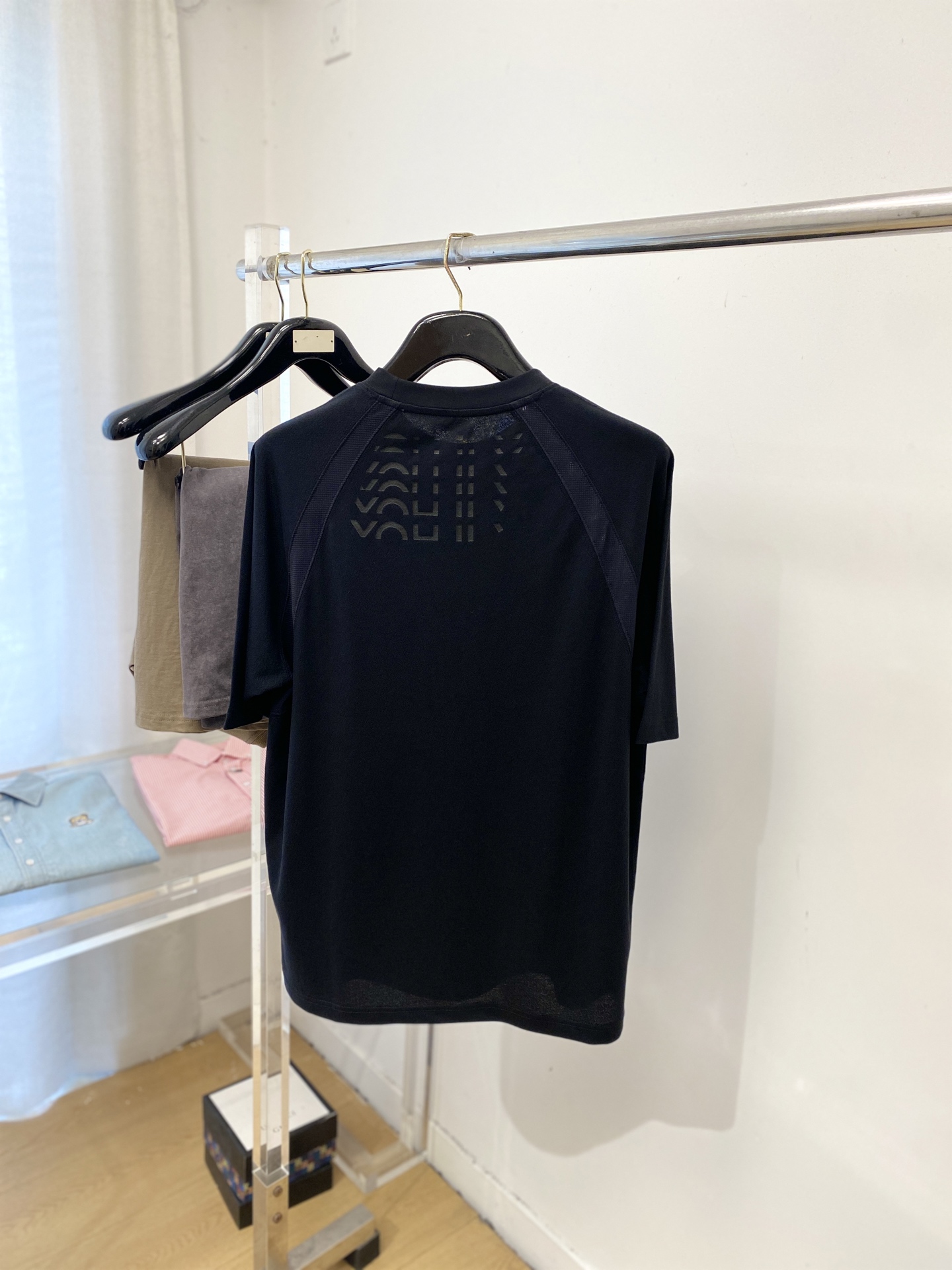 Y-3、2026新品短袖T恤，帅气时尚，胸前顶级印花字母logo，简约百搭款。面料棉 不仅挺括，保持潮流