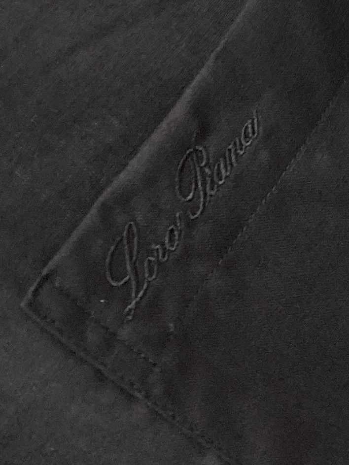 Loro piana、2026新品衬衫，时尚帅气，简约百搭款，定制原版面料，不仅挺括，保持潮流的廓形，又