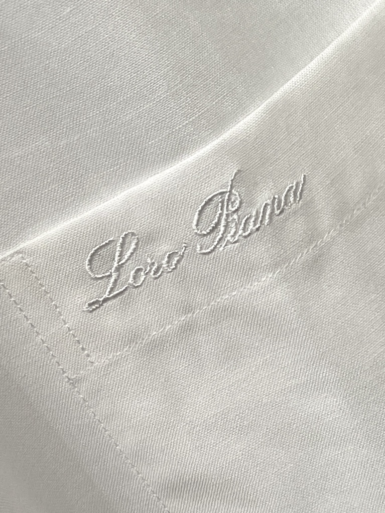 Loro piana、2026新品衬衫，时尚帅气，简约百搭款，定制原版面料，不仅挺括，保持潮流的廓形，又