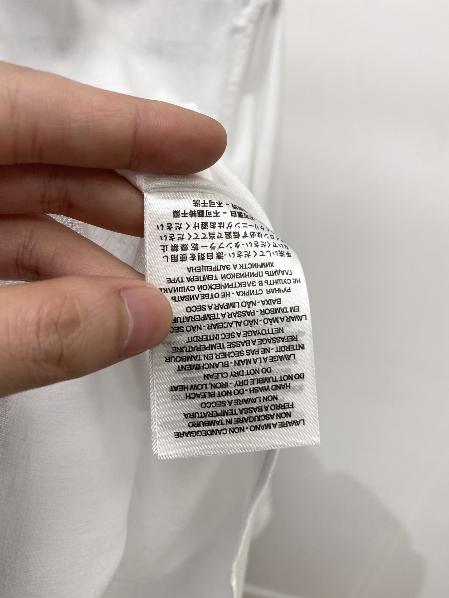Loro piana、2026新品衬衫，时尚帅气，简约百搭款，定制原版面料，不仅挺括，保持潮流的廓形，又
