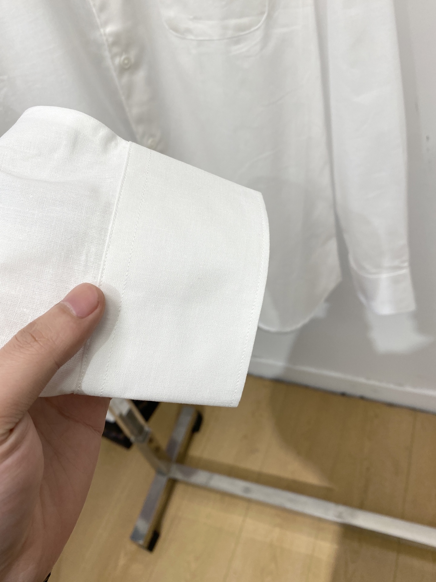 Loro piana、2026新品衬衫，时尚帅气，简约百搭款，定制原版面料，不仅挺括，保持潮流的廓形，又