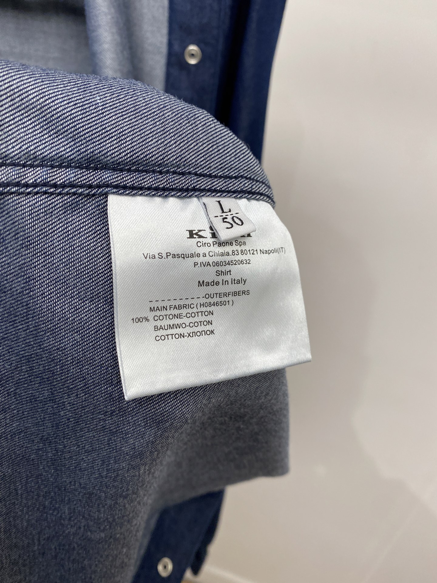 Kiton、2026新品牛仔衬衫外套，时尚帅气，简约百搭款，定制原版面料，不仅挺括，保持潮流的廓形，又穿