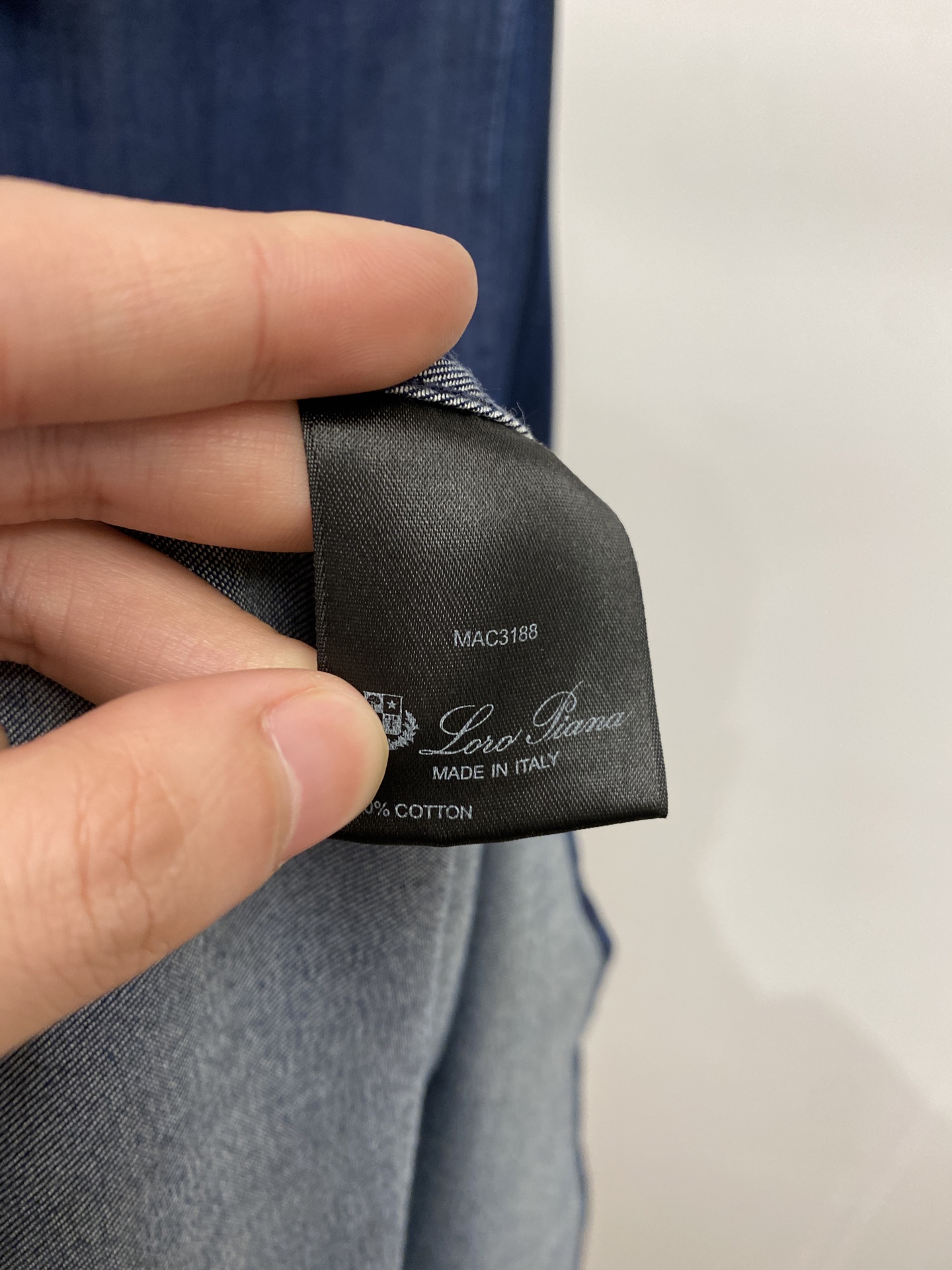 Loro piana、2026新品牛仔衬衫外套，时尚帅气，简约百搭款，定制原版面料，不仅挺括，保持潮流的