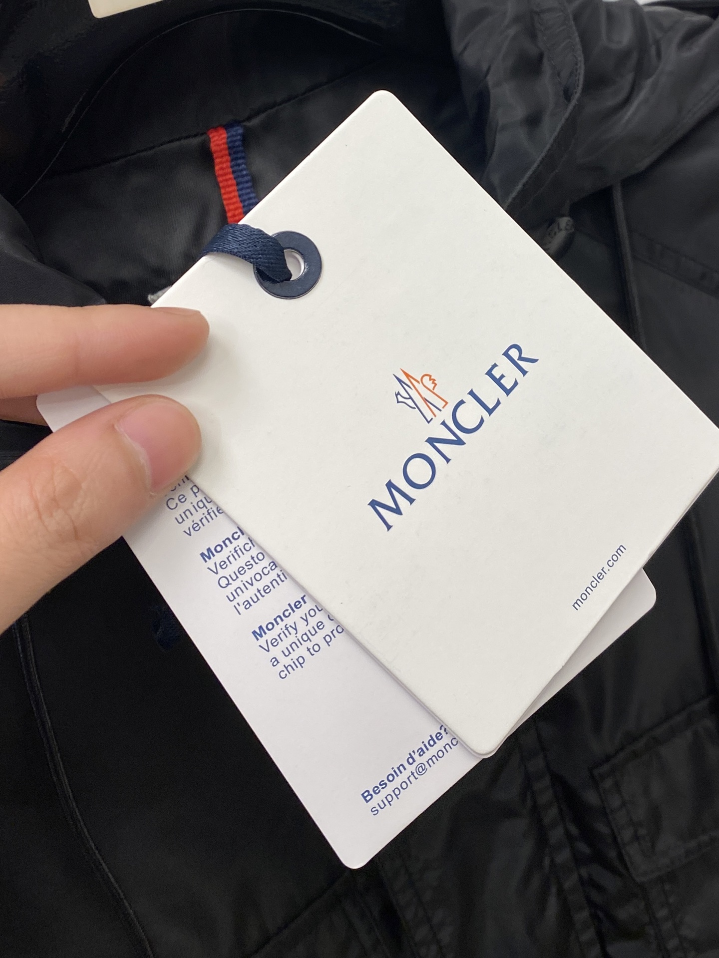 蒙口、2026新品夹克外套，时尚帅气，简约百搭款，袖口刺绣装饰图案logo，定制原版面料，不仅挺括，保持