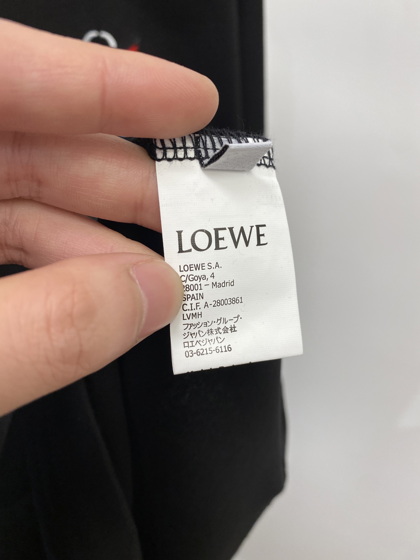 罗意威、2026新品短袖T恤，帅气时尚，胸前精致刺绣图案logo，简约百搭款。面料棉 不仅挺括，保持潮流