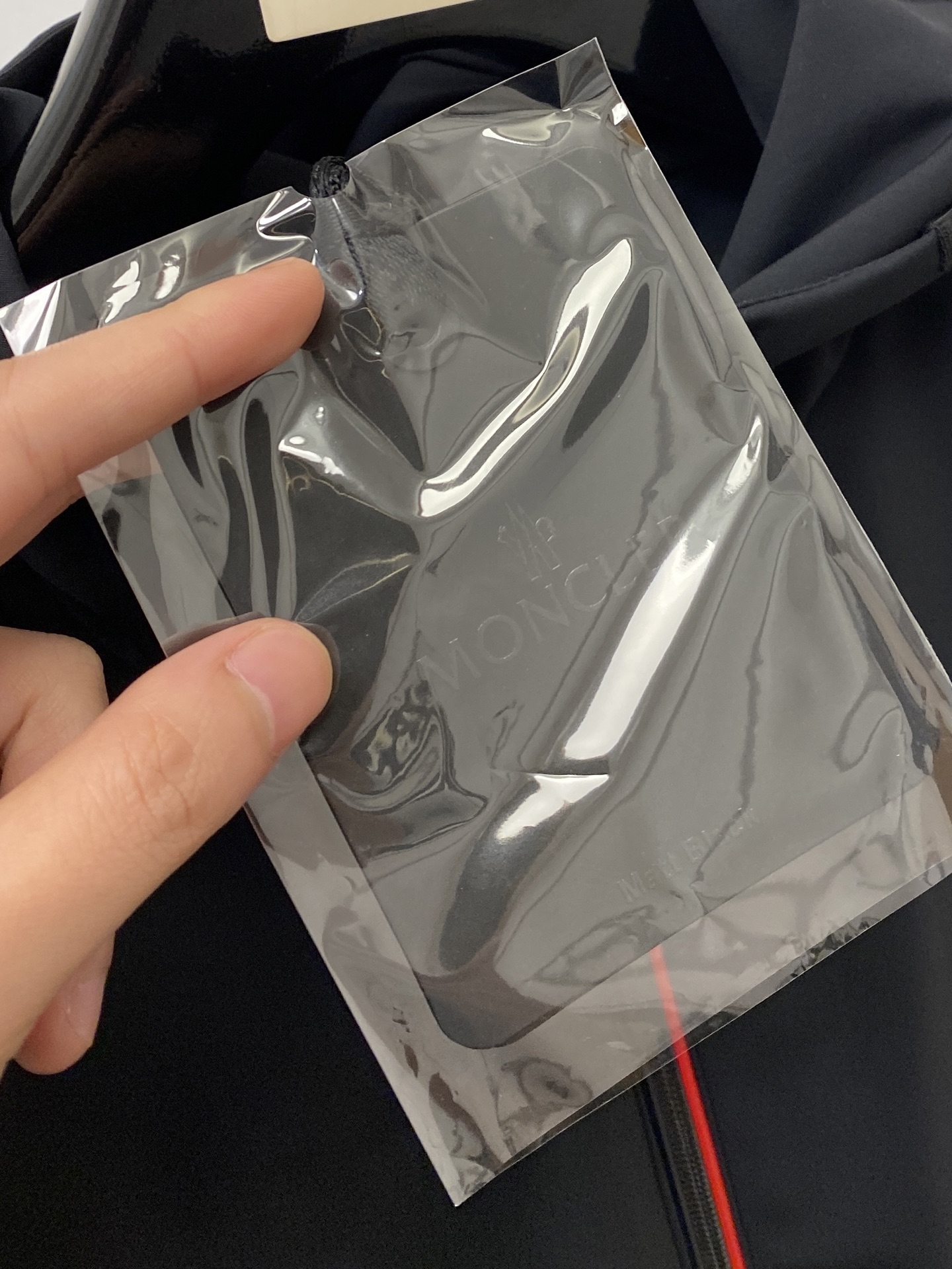 蒙口、2026新品夹克马甲外套，时尚帅气，简约百搭款，胸前刺绣装饰图案logo，定制原版面料，不仅挺括，