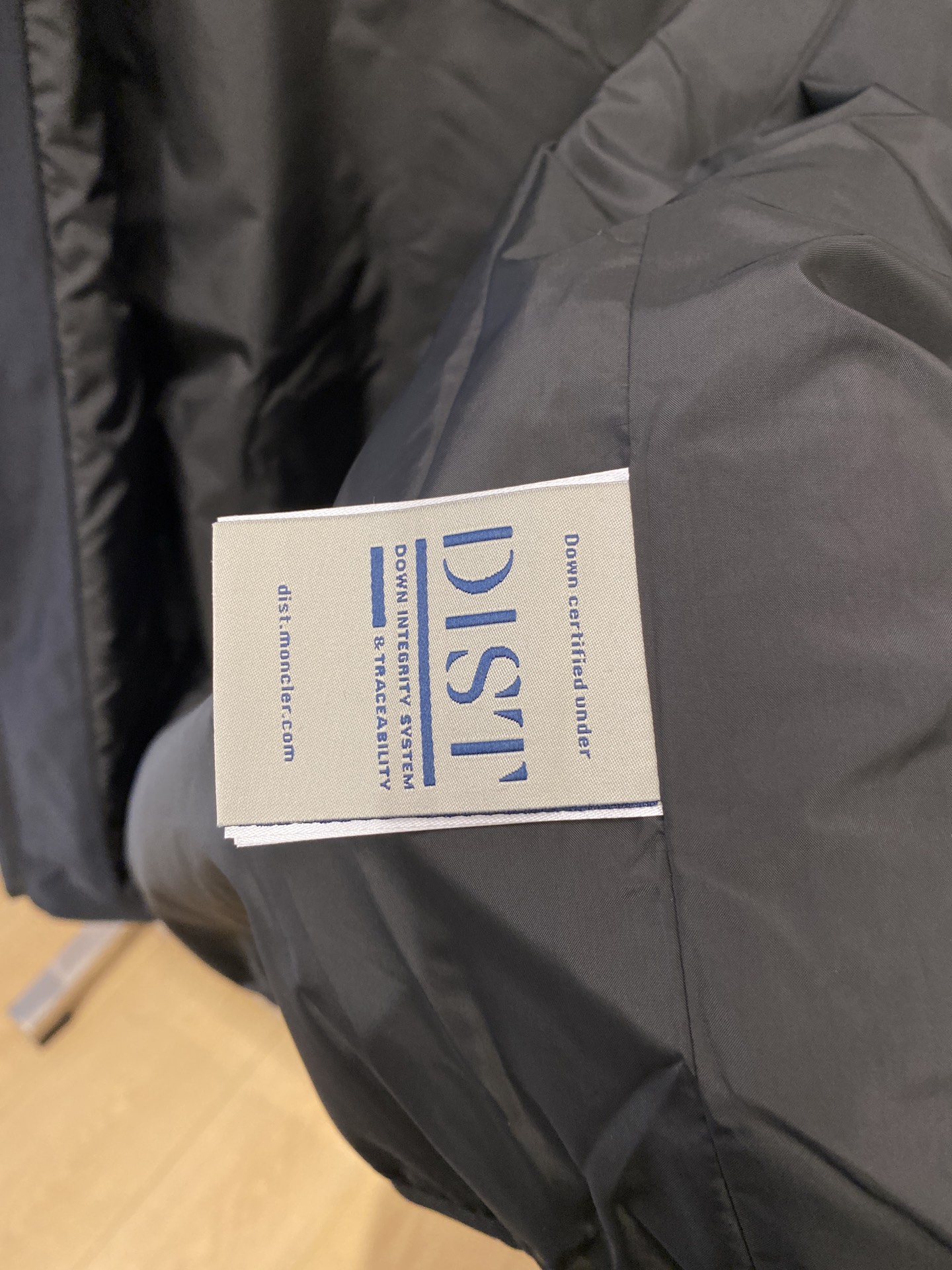 蒙口、2026新品夹克马甲外套，时尚帅气，简约百搭款，胸前刺绣装饰图案logo，定制原版面料，不仅挺括，