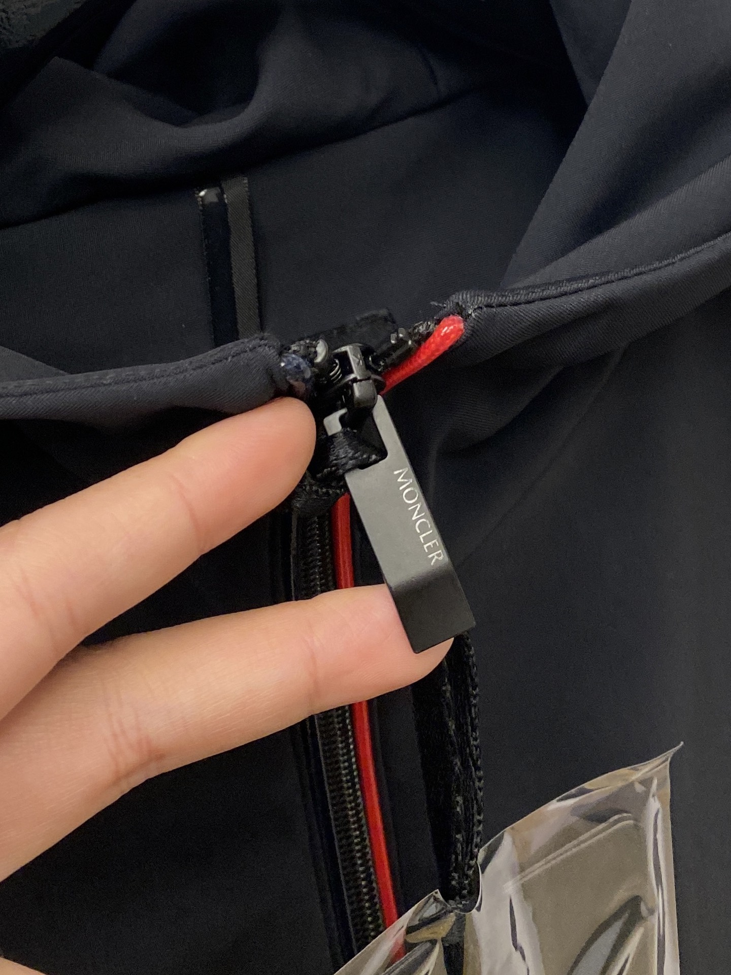 蒙口、2026新品夹克马甲外套，时尚帅气，简约百搭款，胸前刺绣装饰图案logo，定制原版面料，不仅挺括，