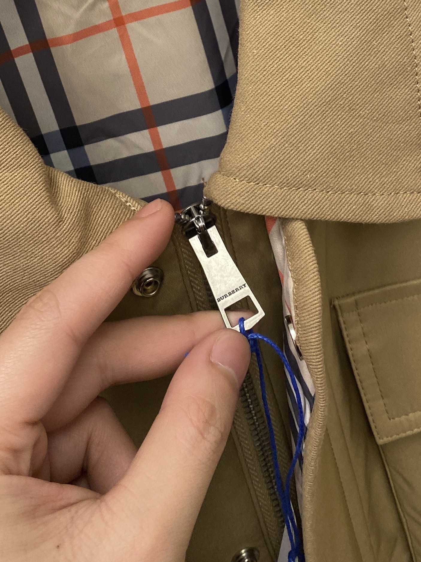 巴宝莉、2026新品夹克外套，时尚帅气，简约百搭款，胸前精致刺绣图案logo，定制原版面料，不仅挺括，保