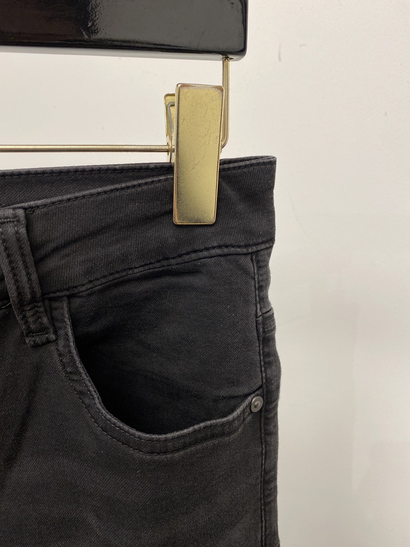 LV、2026最新品，专柜同步有售，原单狠货，水洗休闲牛仔裤，进口原版水洗弹力面料，舒适有弹性，原版五金