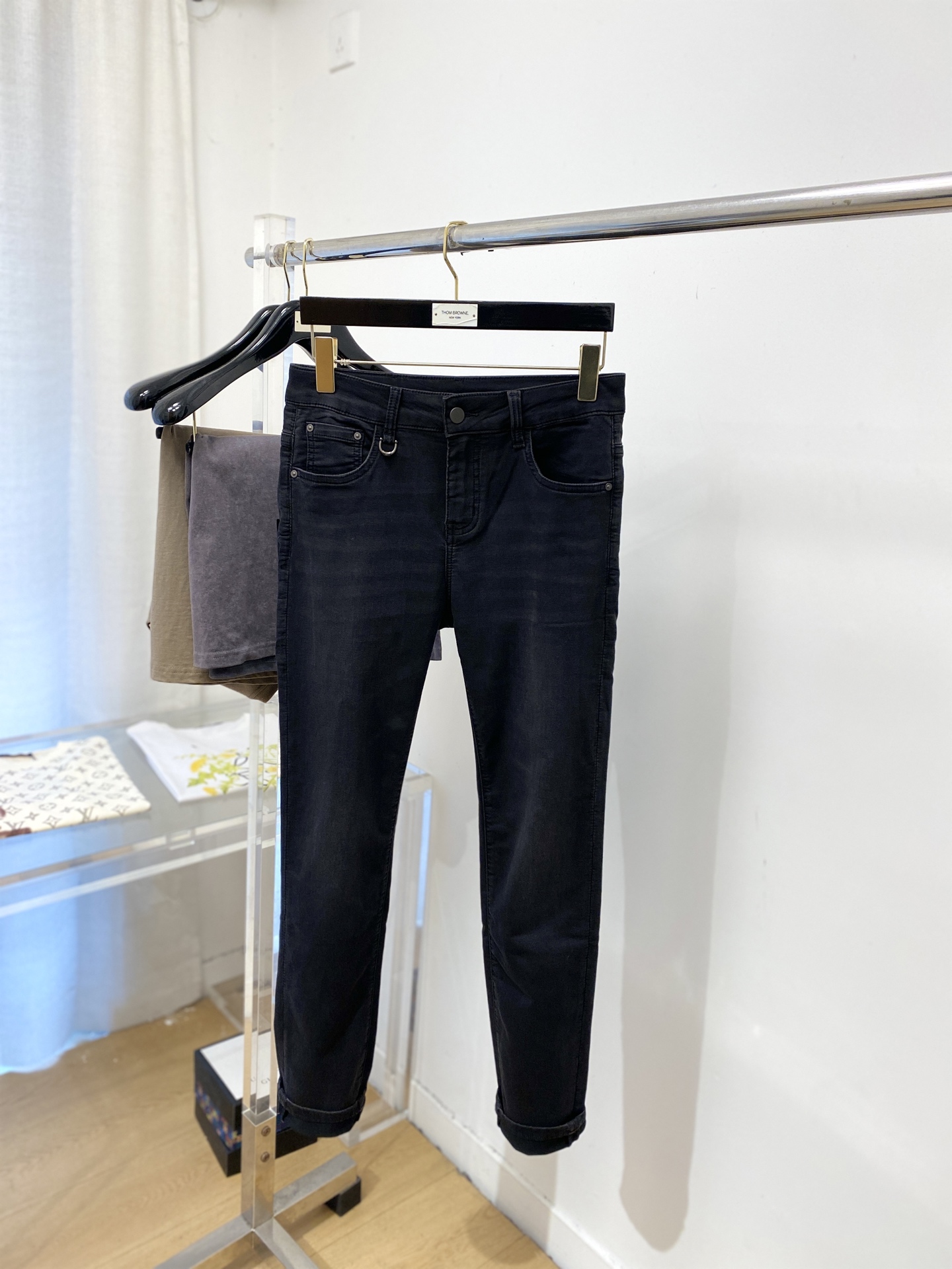 LV、2026最新品，专柜同步有售，原单狠货，水洗休闲牛仔裤，进口原版水洗弹力面料，舒适有弹性，原版五金