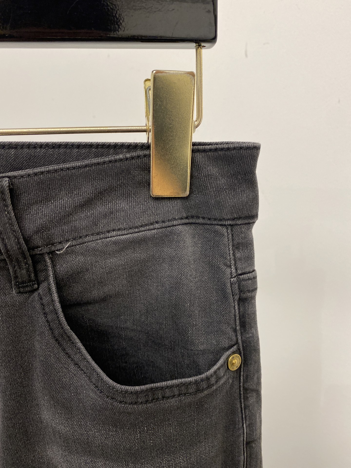 古奇、2026最新品，专柜同步有售，原单狠货，水洗休闲牛仔裤，进口原版水洗弹力面料，舒适有弹性，原版五金