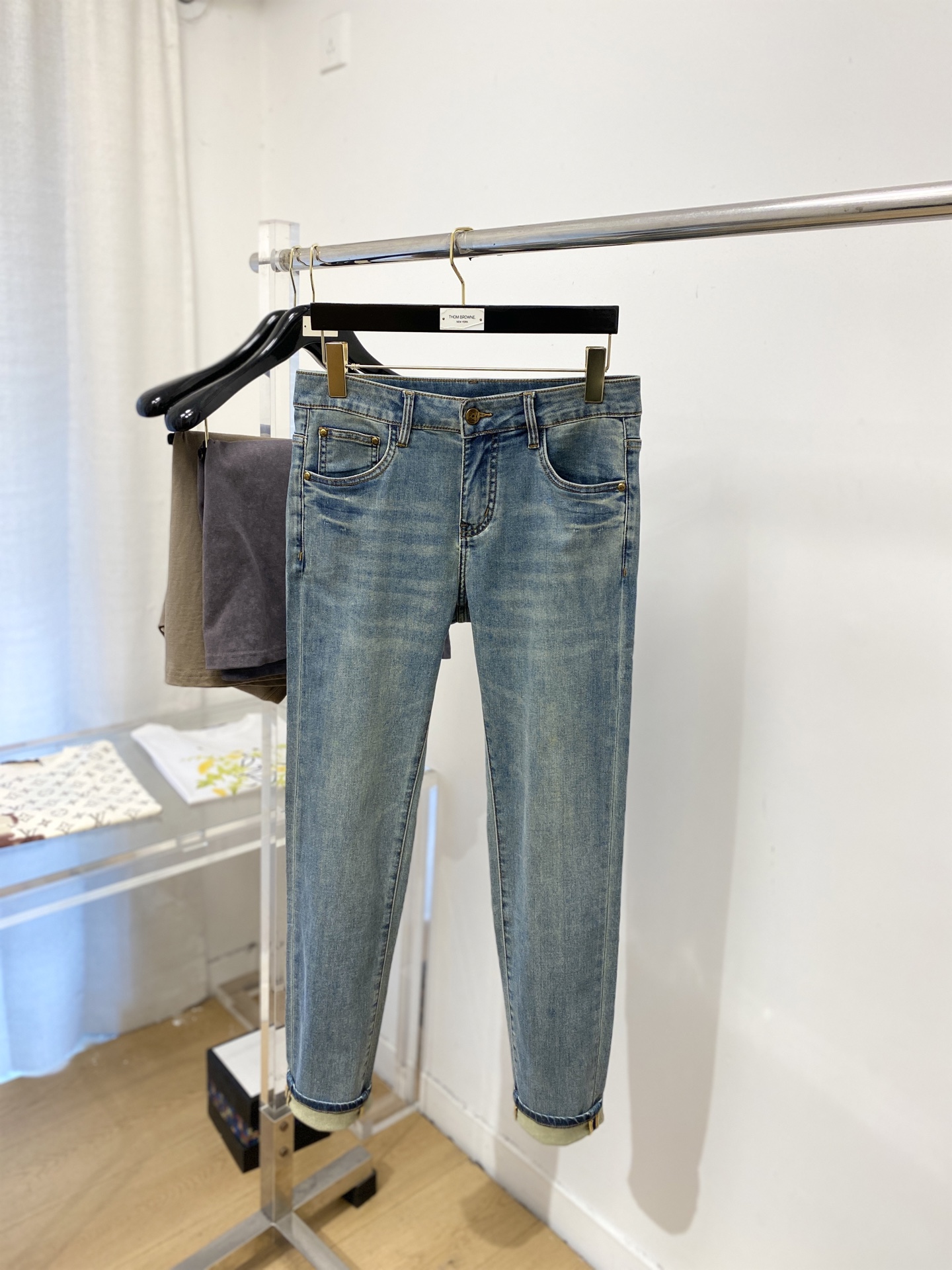 LV、2026最新品，专柜同步有售，原单狠货，水洗休闲牛仔裤，进口原版水洗弹力面料，舒适有弹性，原版五金